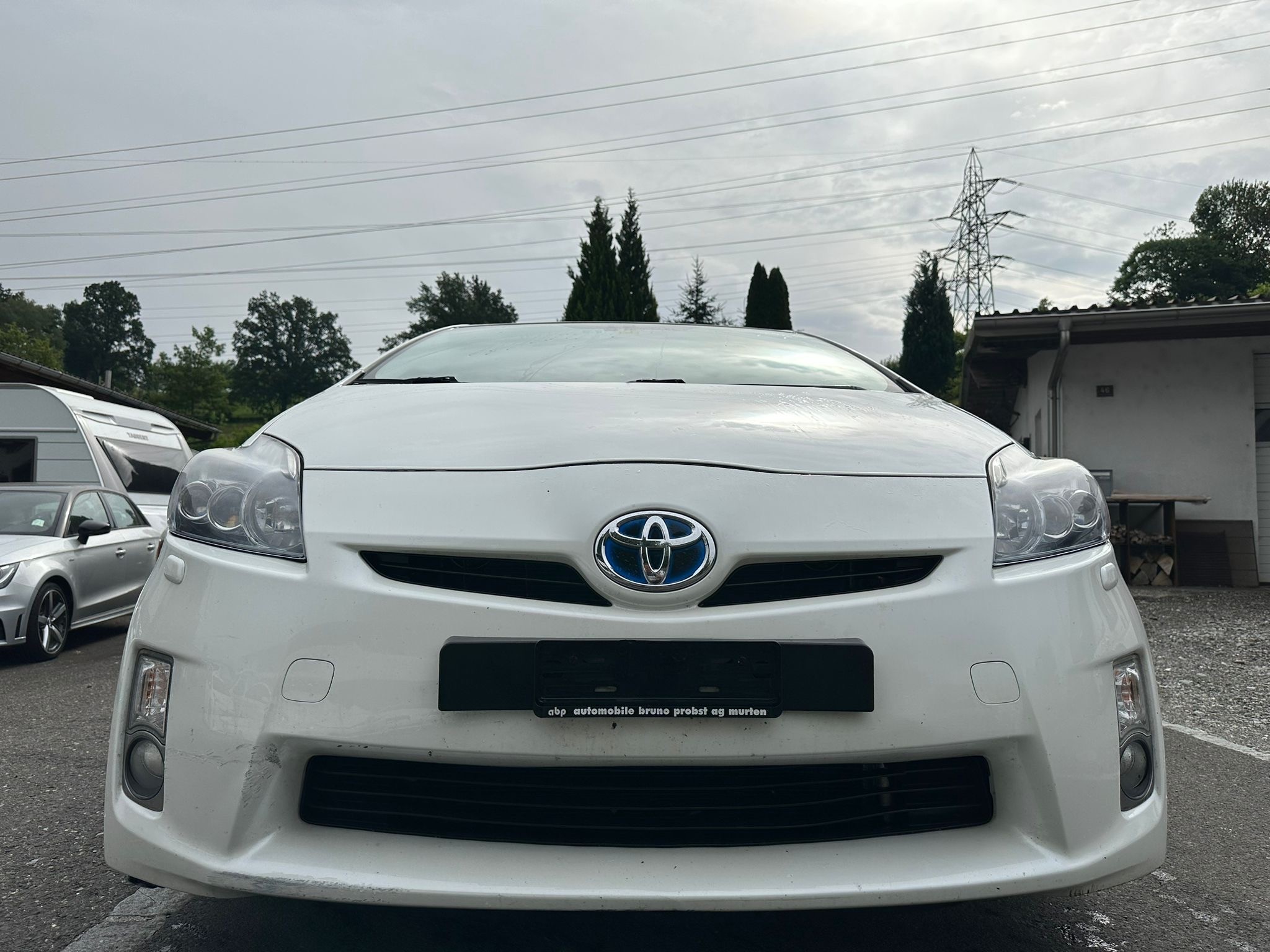 TOYOTA Prius 1.8 16V HSD Sol Premium