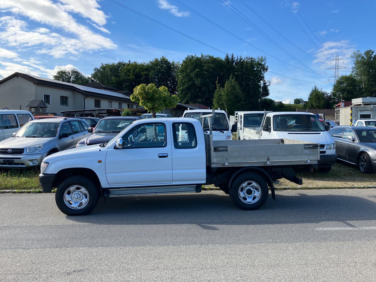 TOYOTA pickup