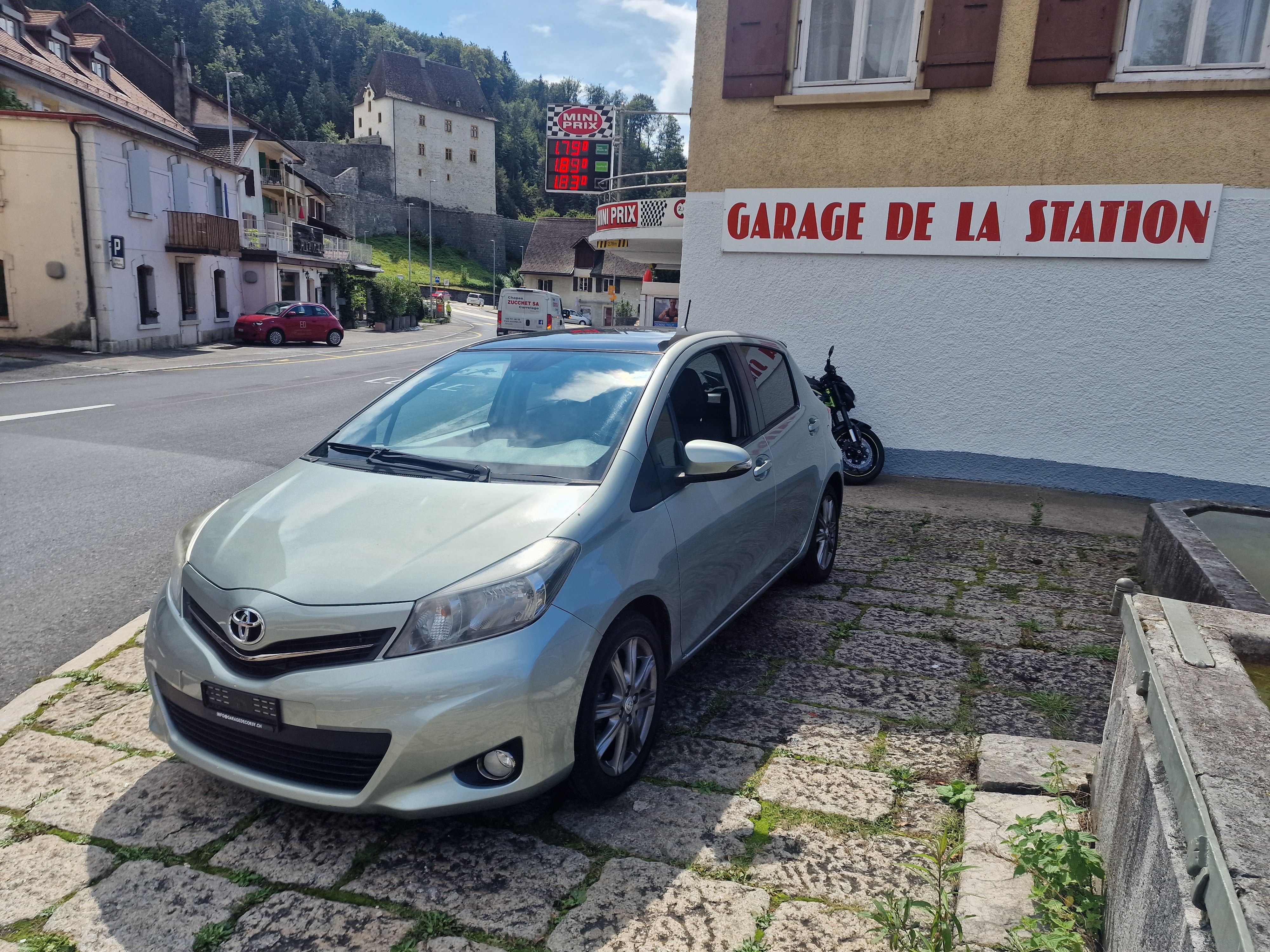 TOYOTA Yaris 1.4 D-4D Luna