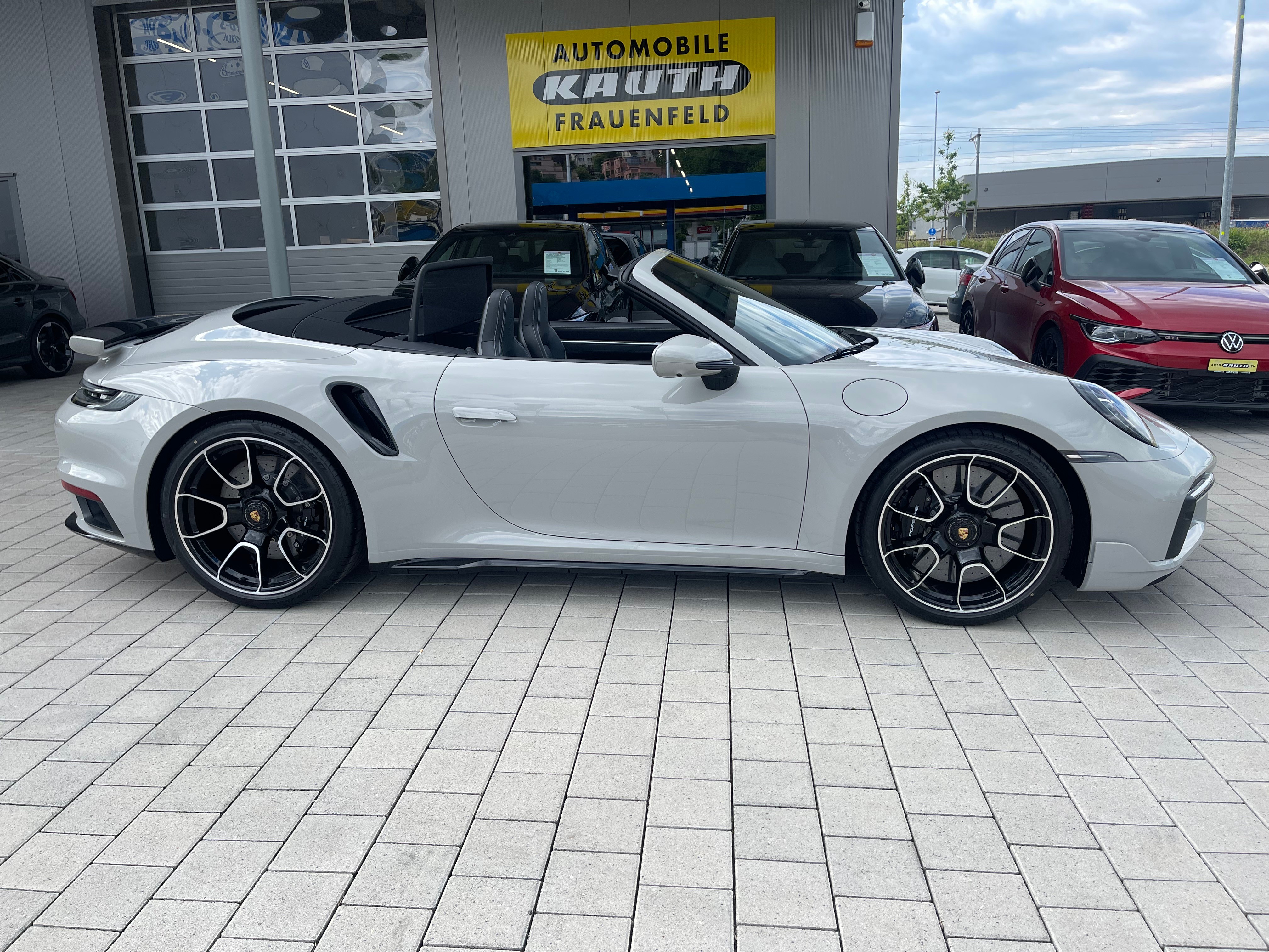 PORSCHE 911 Turbo S Cabriolet *Sportdesing Paket*