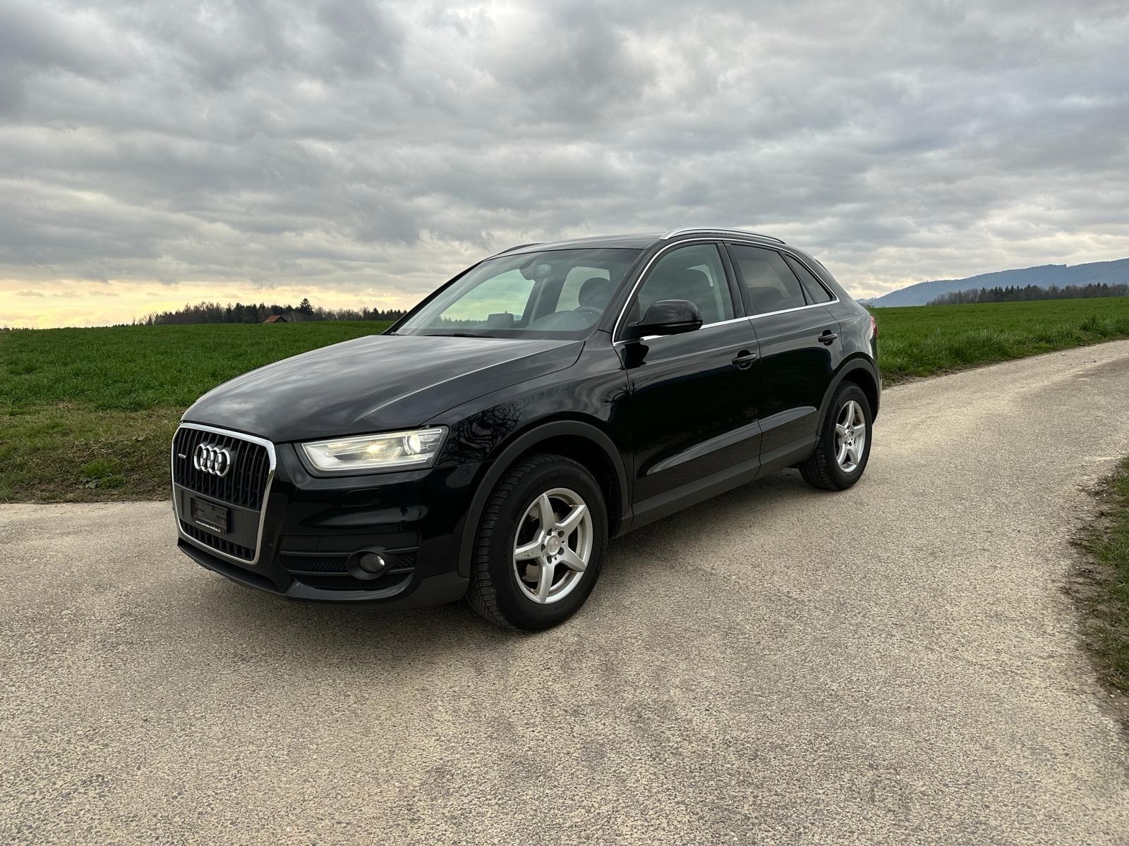 AUDI Q3 2.0 TDI quattro S-tronic