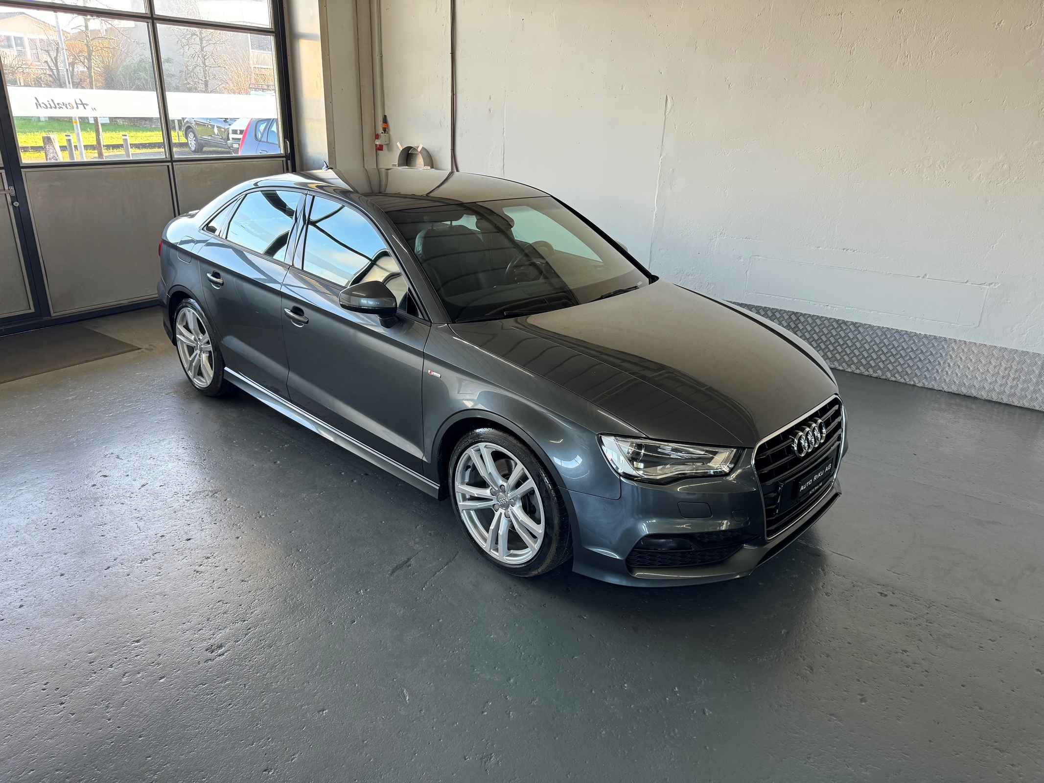 AUDI A3 Sedan 1.8 TFSI Attraction S-tronic