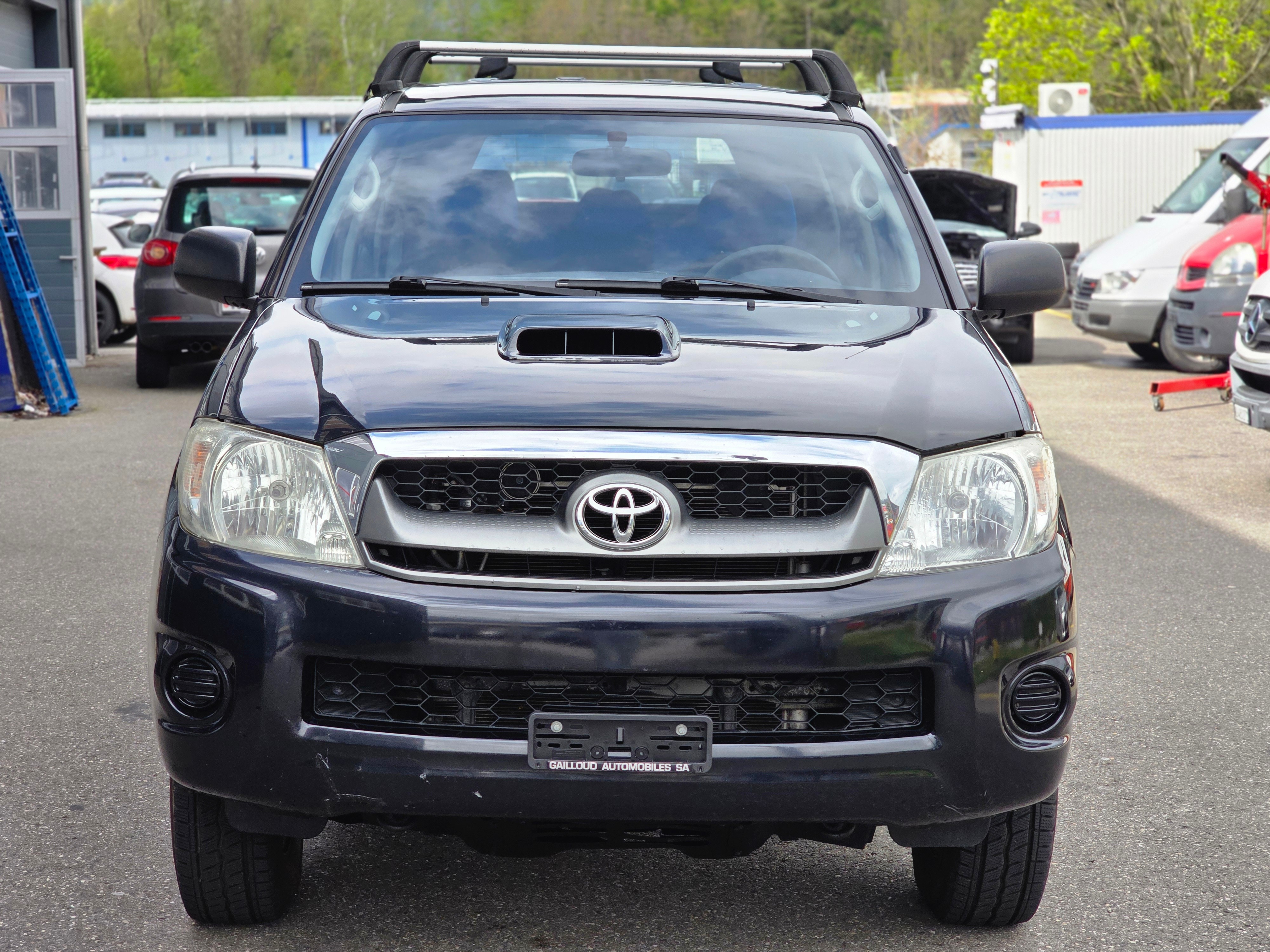 TOYOTA Hilux 4x4 DoubleCab LineaLuna