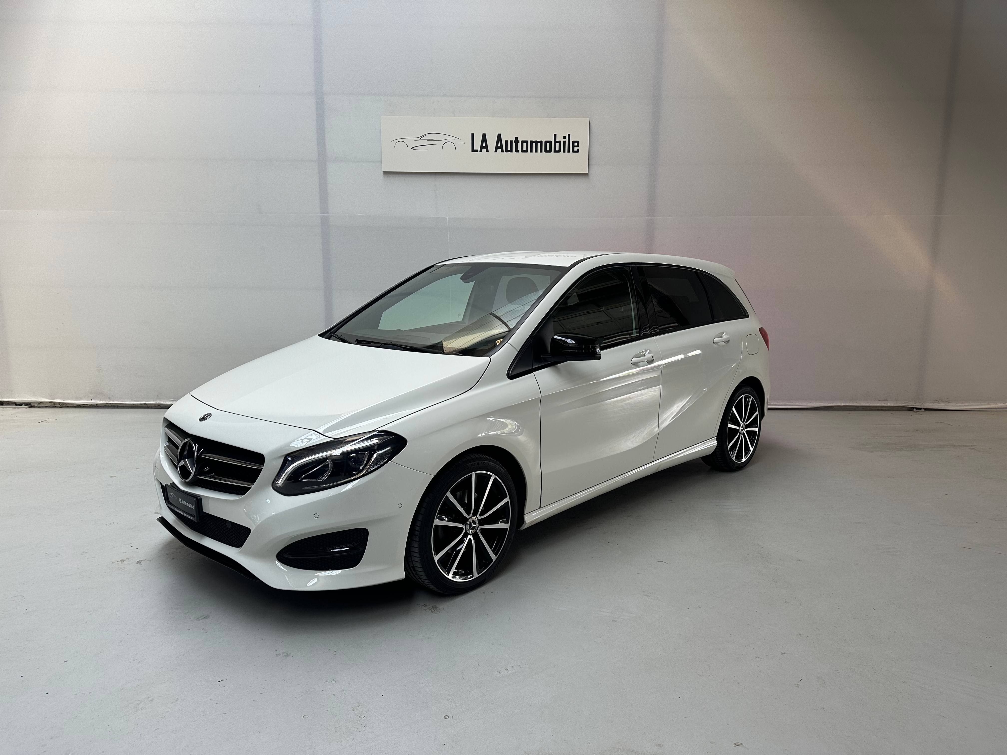 MERCEDES-BENZ B 200 Night Star 7G-DCT