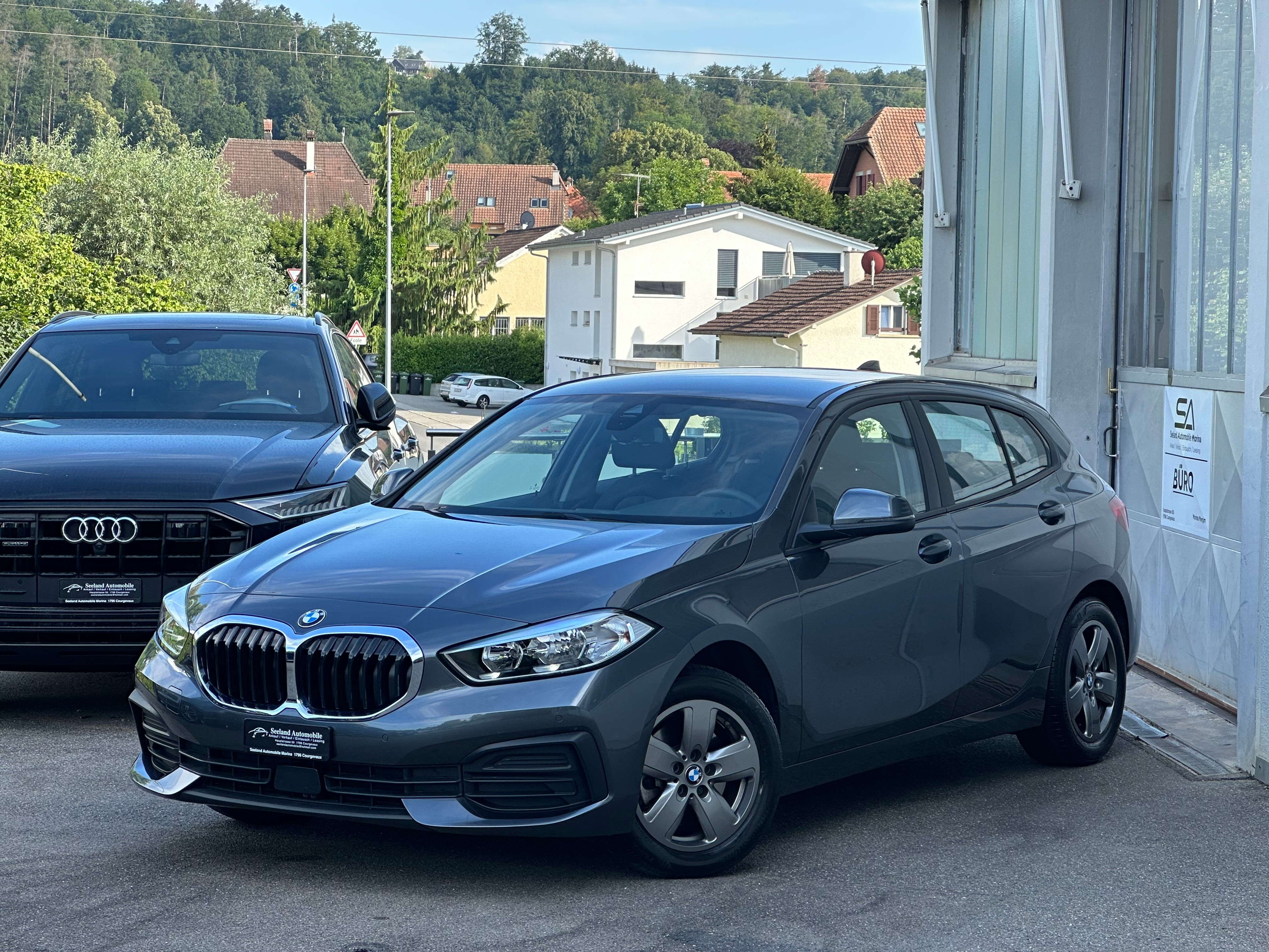 BMW 118i Essential Edition Steptronic