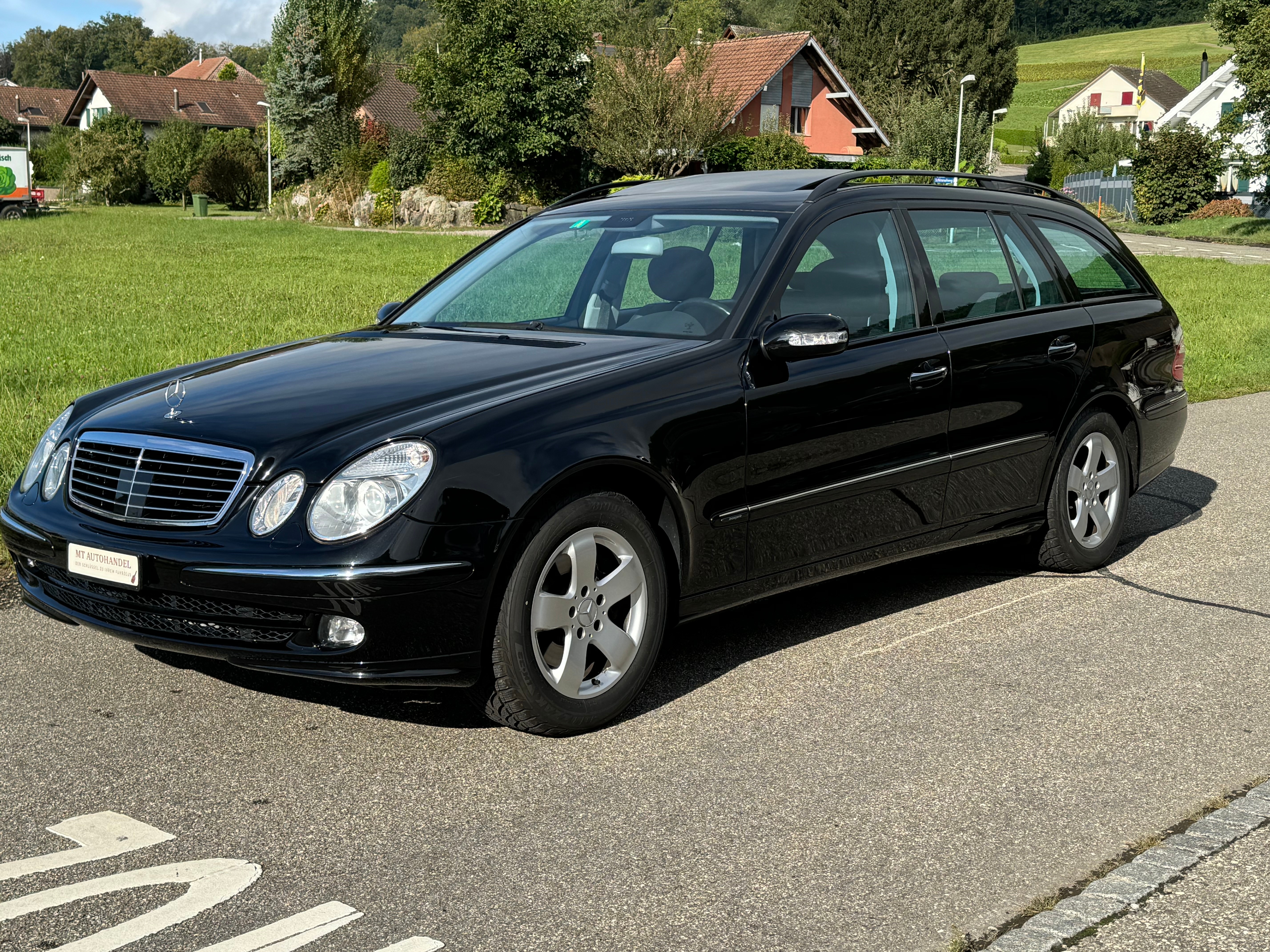 MERCEDES-BENZ E 350 Avantgarde 4Matic Automatic