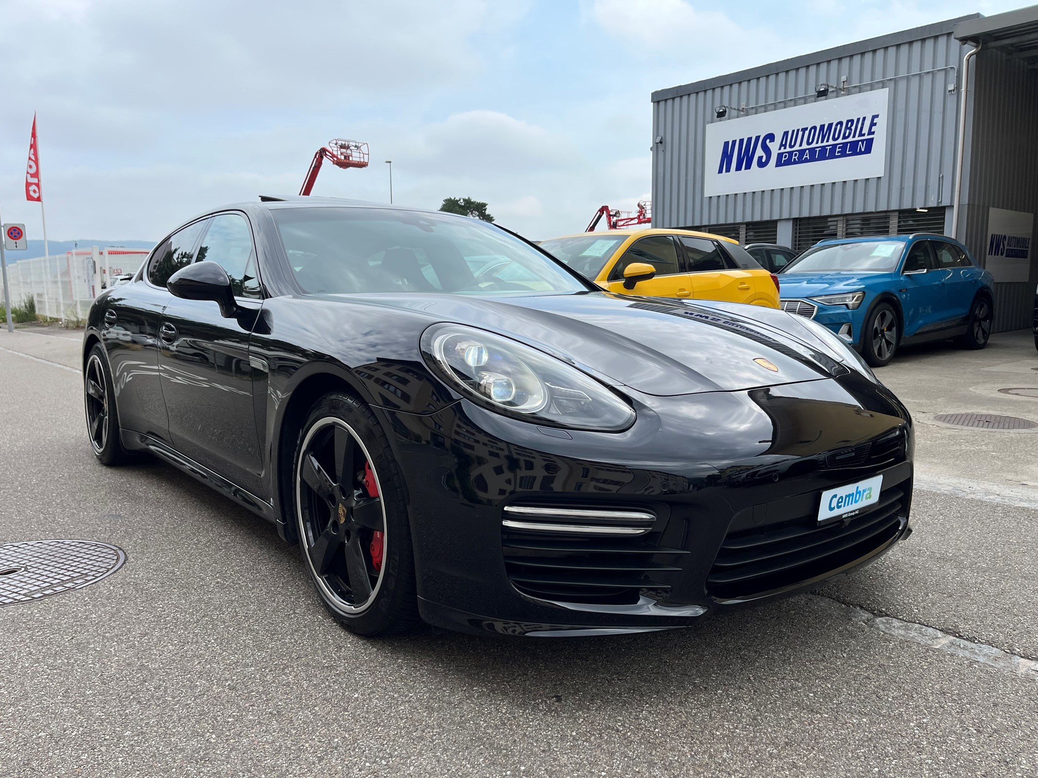 PORSCHE Panamera GTS 4.8 PDK