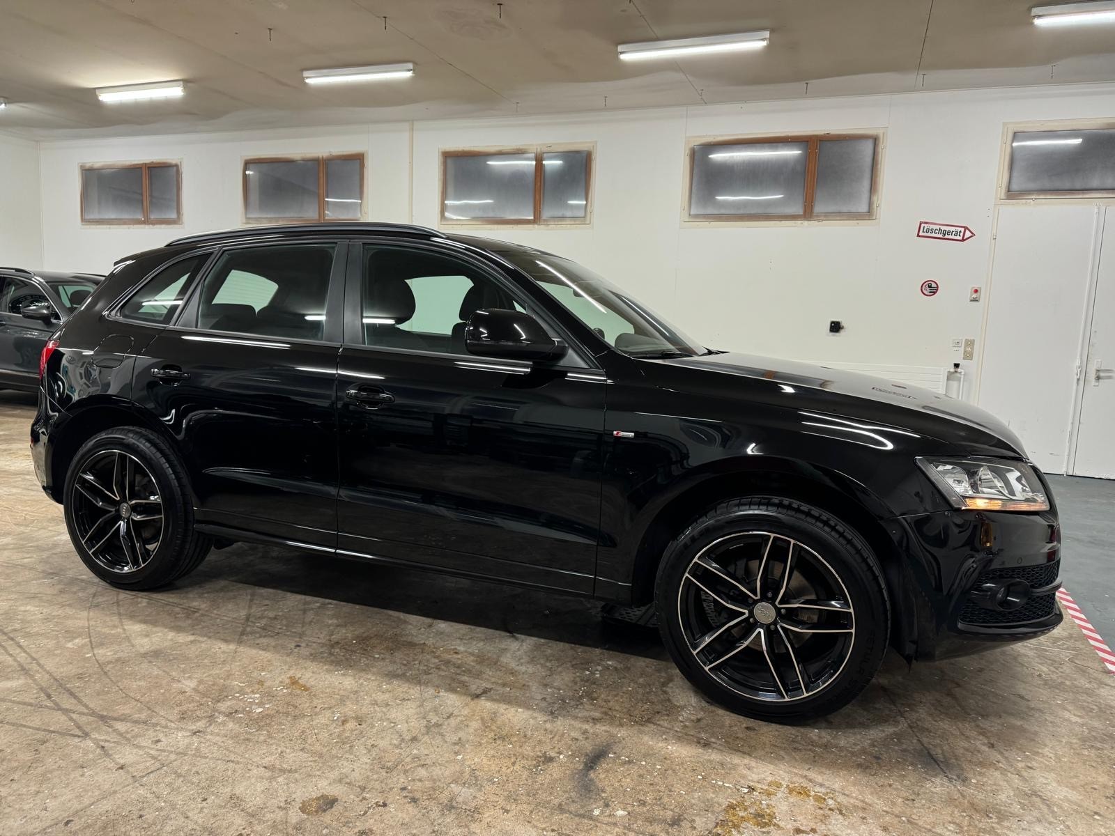 AUDI Q5 2.0 TDI quattro S-tronic