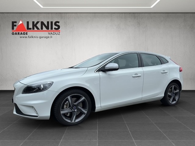 VOLVO V40 D4 Momentum Geartronic