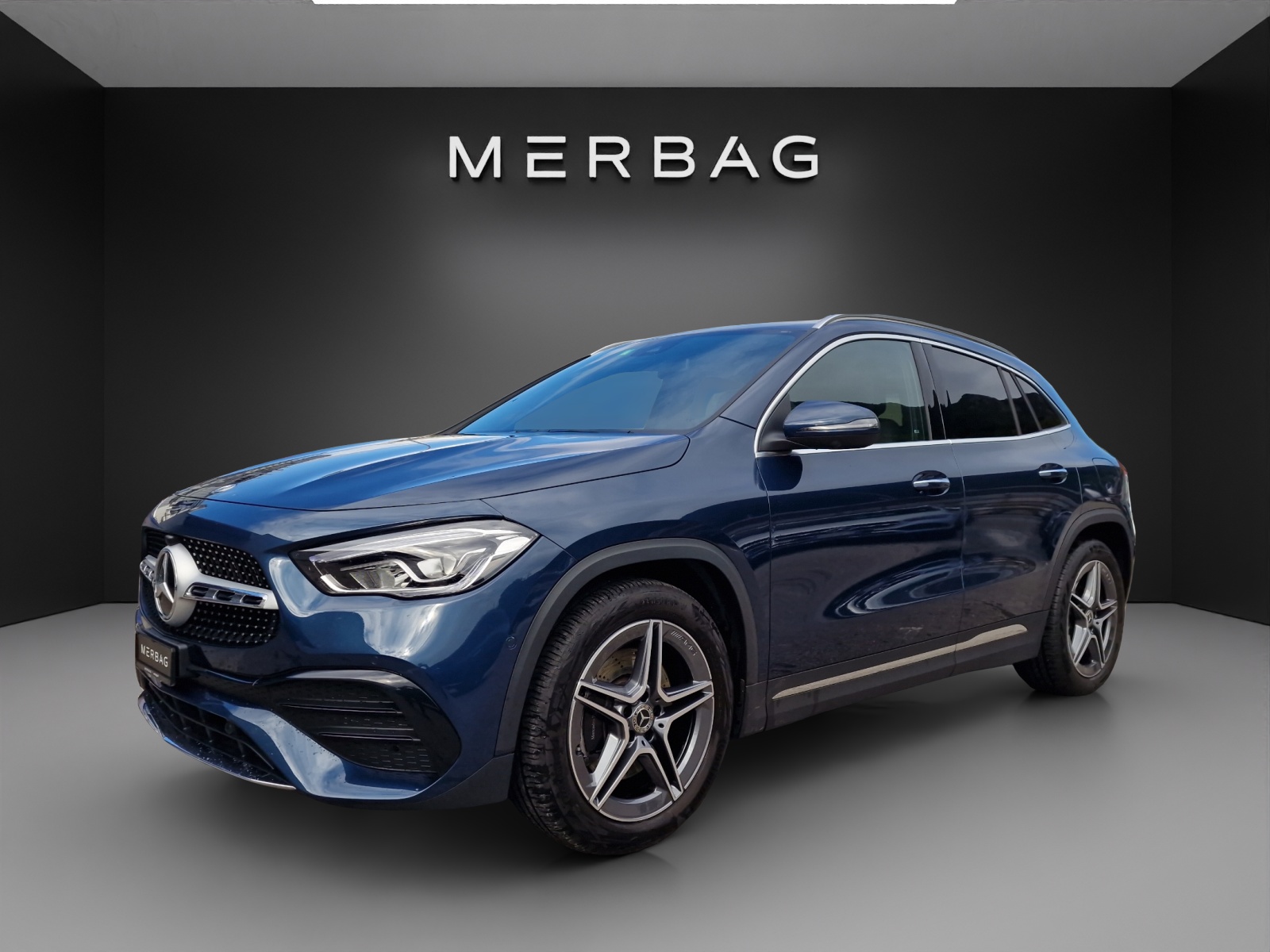 MERCEDES-BENZ GLA 250 AMG Line 4Matic