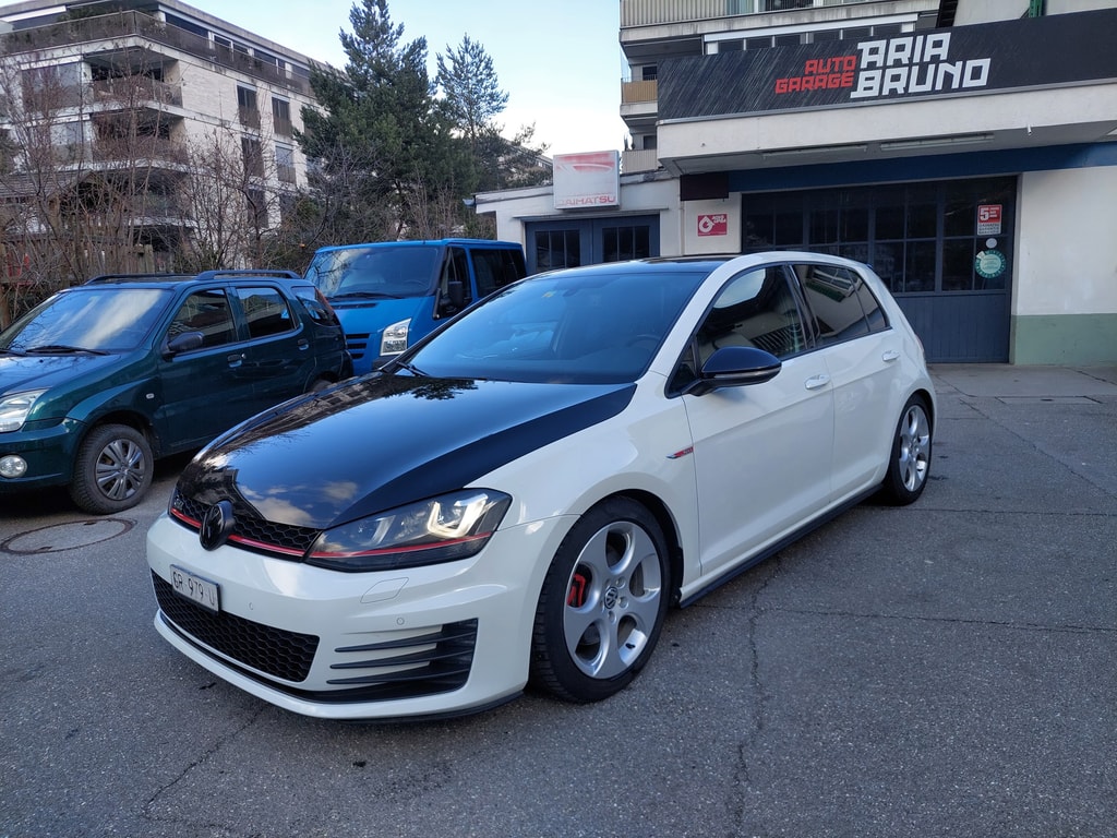 VW Golf 2.0 TSI GTI