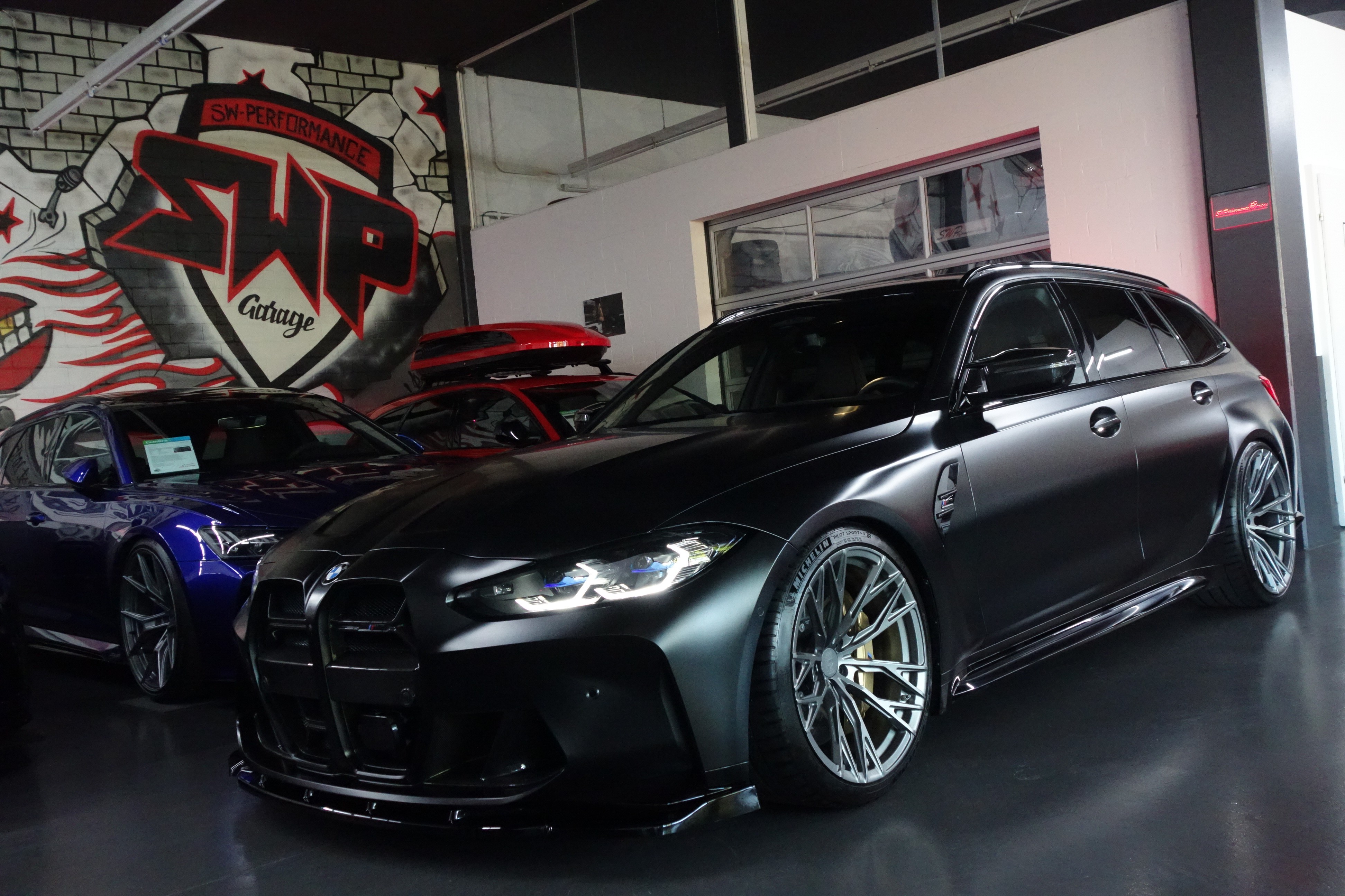 BMW M3 TOURING X-Drive COMPETITION M 510PS CH-FZ BLACK MATT. ON TOP