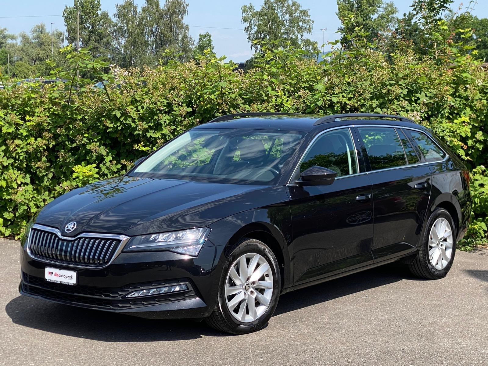 SKODA Superb Combi 2.0 TDi Ambition 4x4 DSG *CH-Fahrzeug*