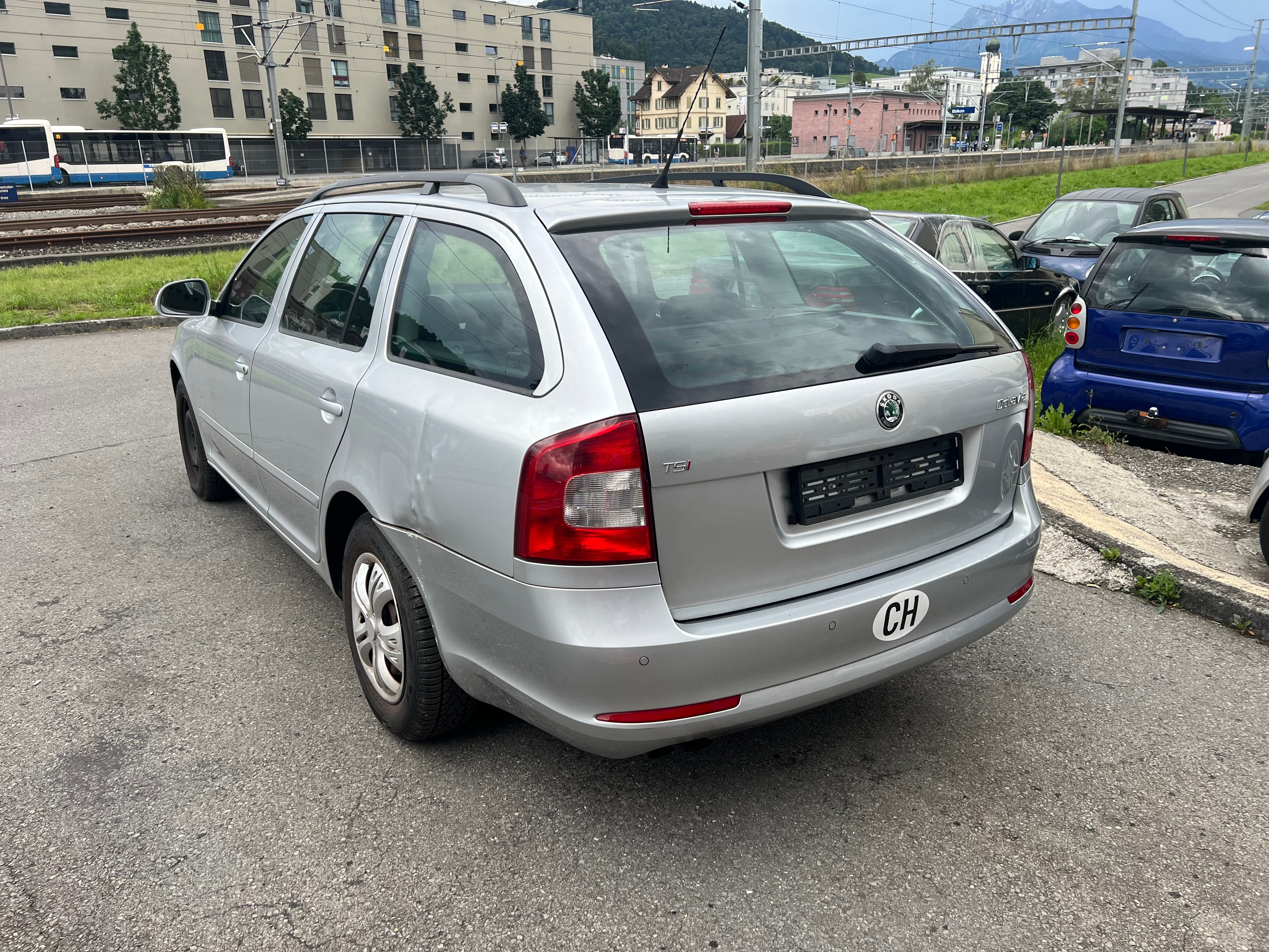 SKODA Octavia Combi 1.8 TSI Elegance