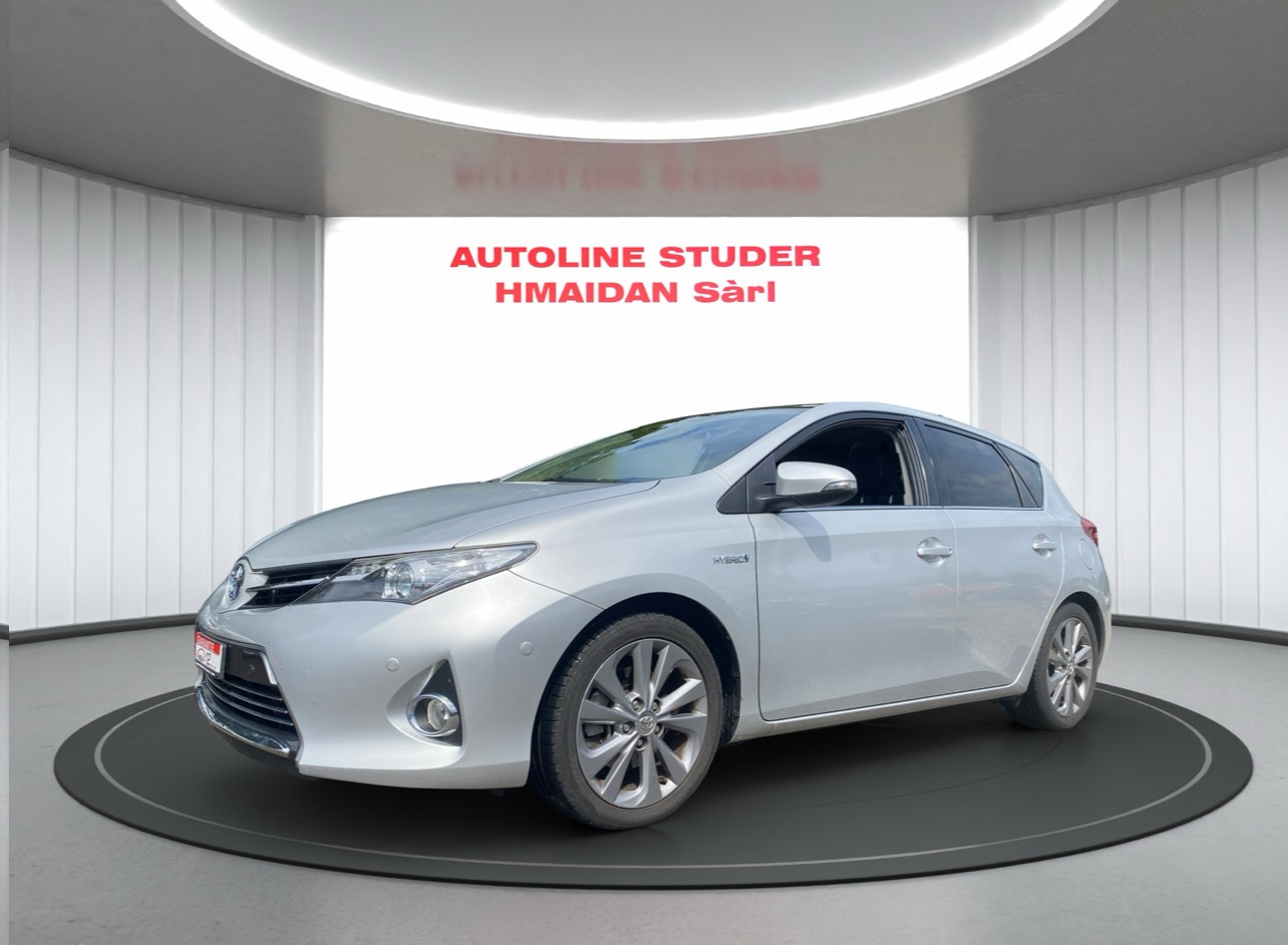 TOYOTA Auris 1.8 16V HSD Linea Sol