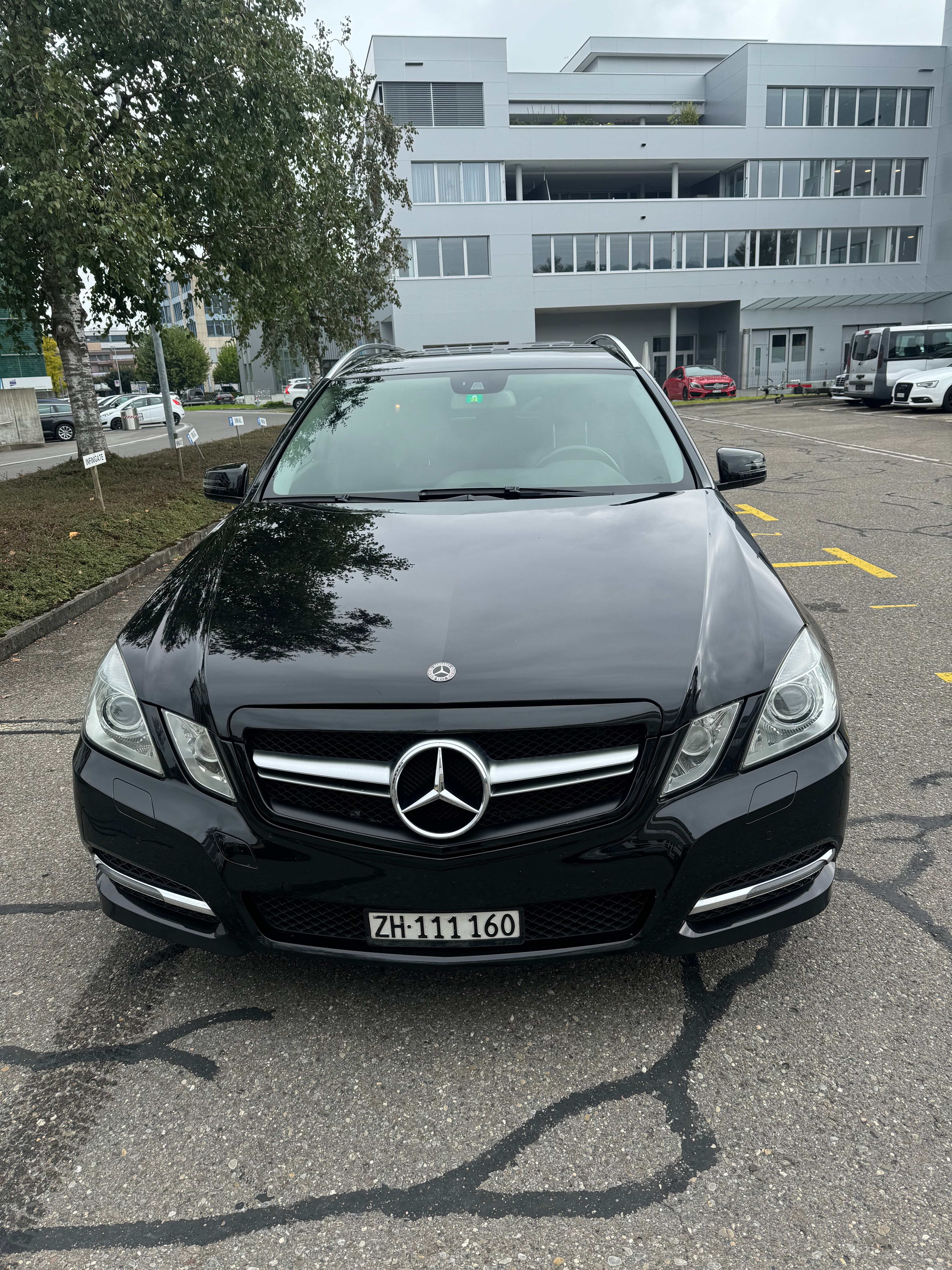 MERCEDES-BENZ E 250 CGI BlueEfficiency Avantgarde 7G-Tronic