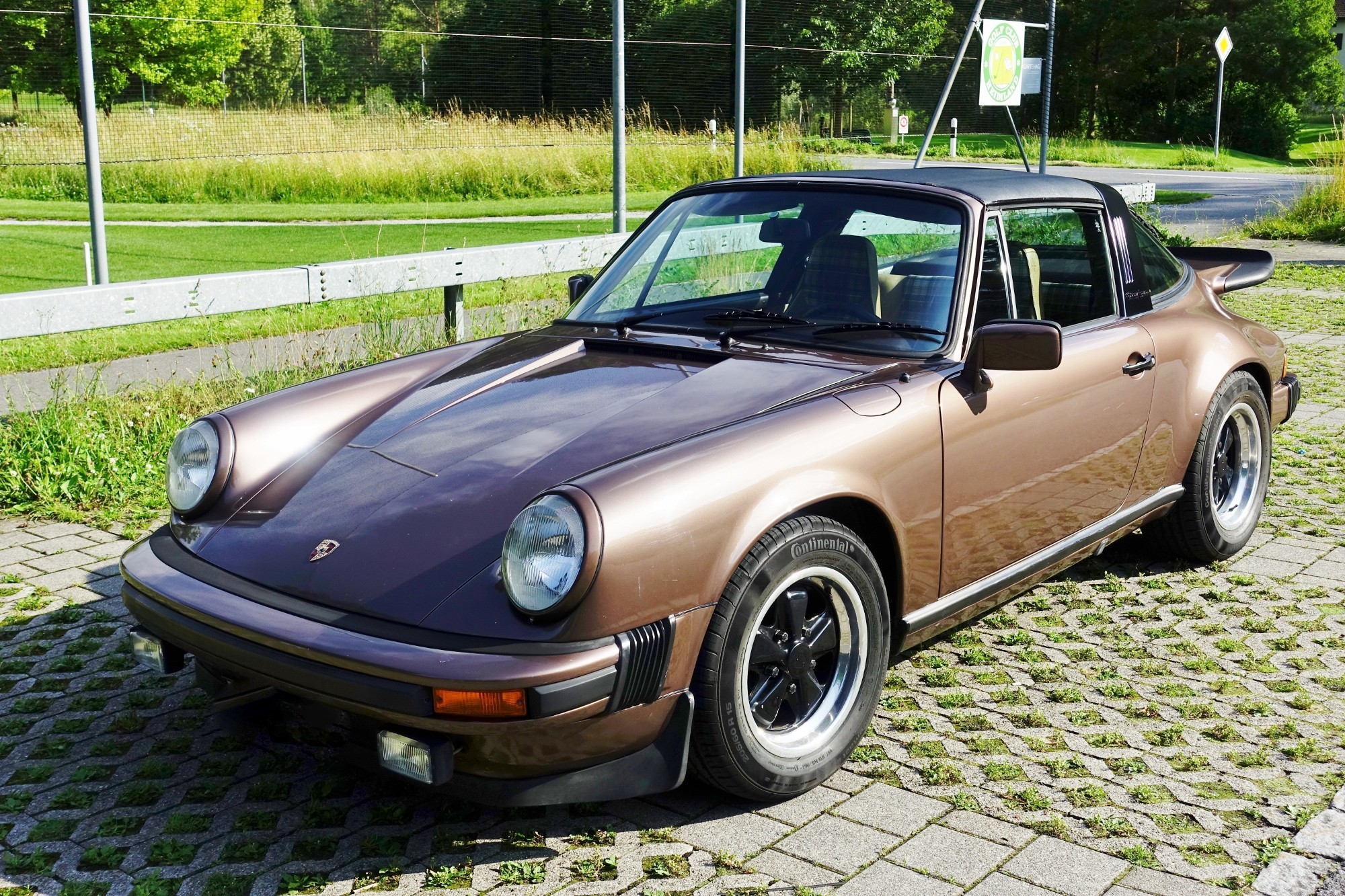 PORSCHE 911 SC 3.0 Targa