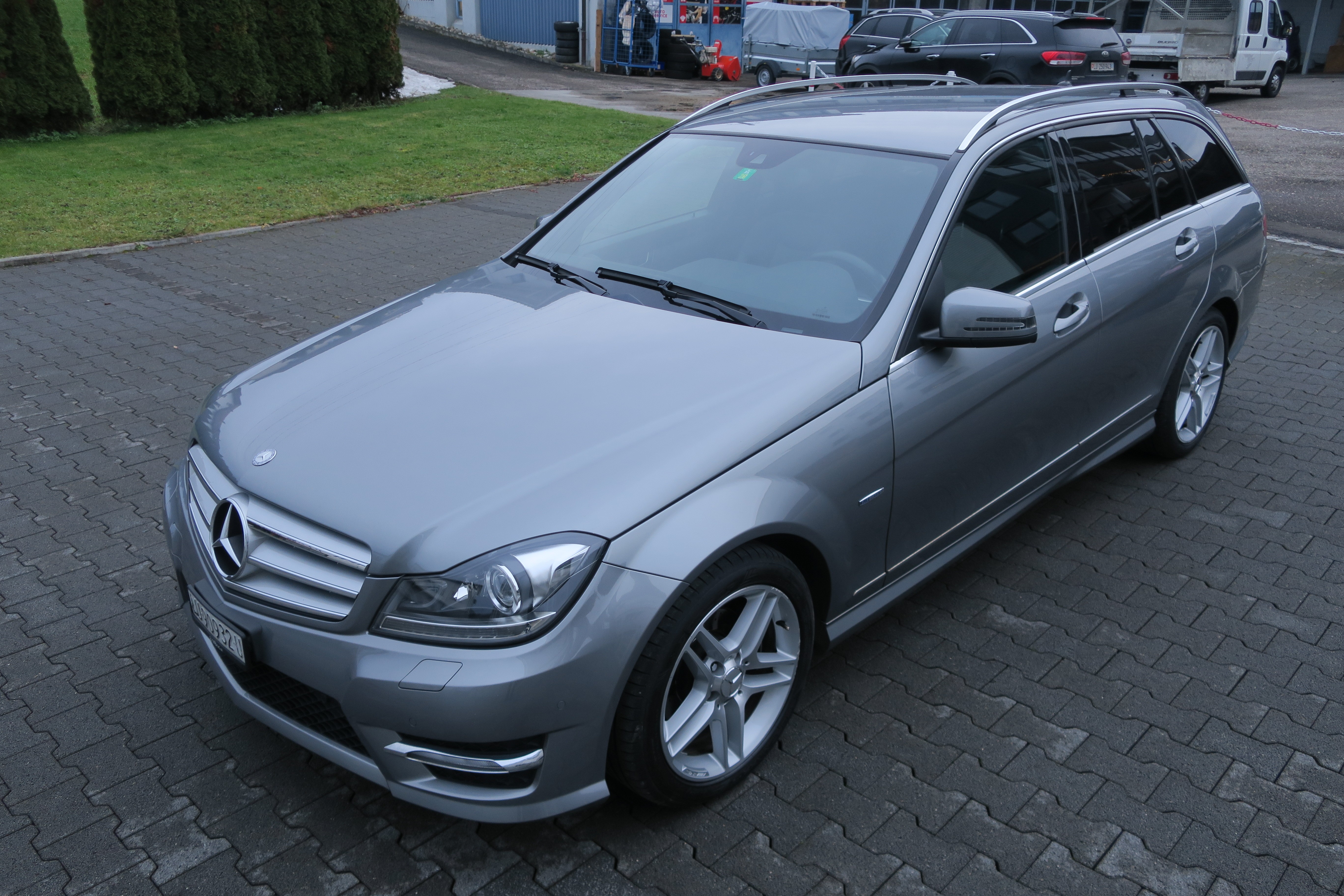 MERCEDES-BENZ C 180 Avantgarde AMG 7G-Tronic