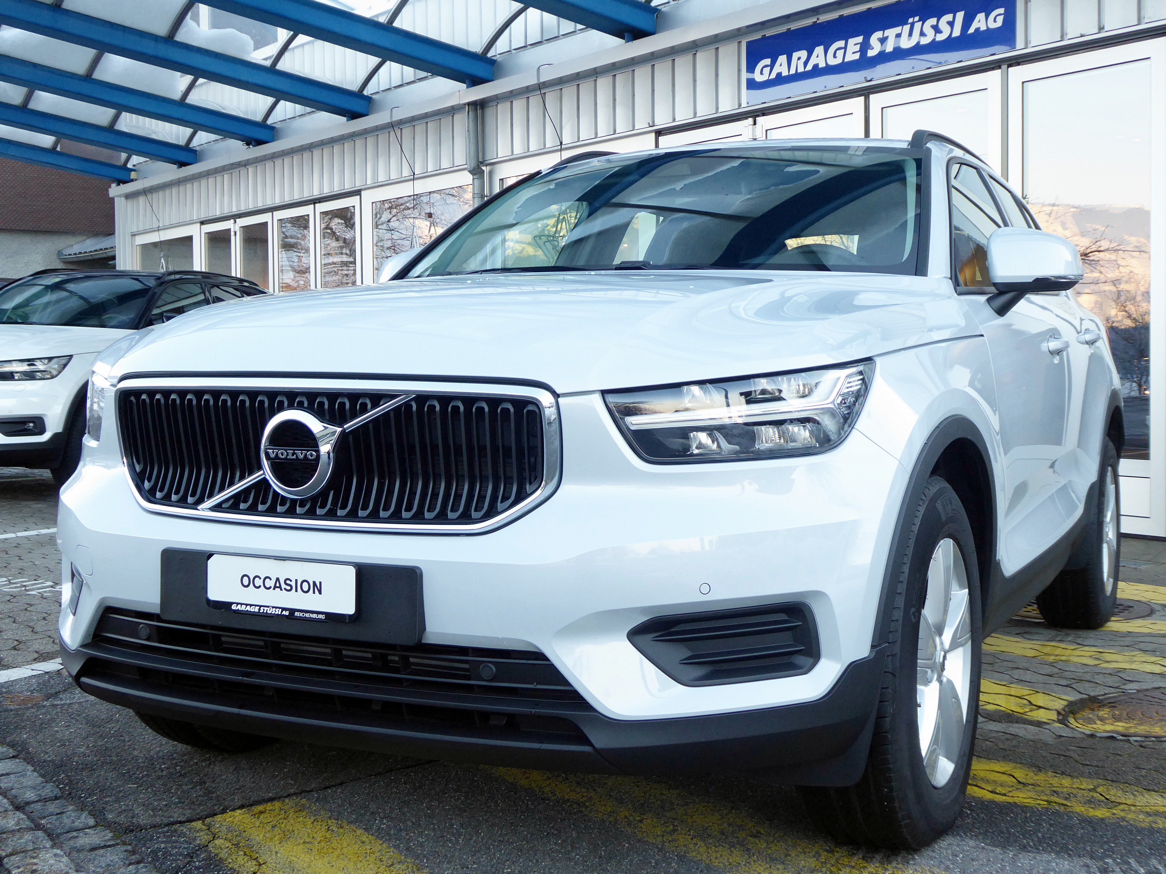 VOLVO XC40 T2 Momentum Light