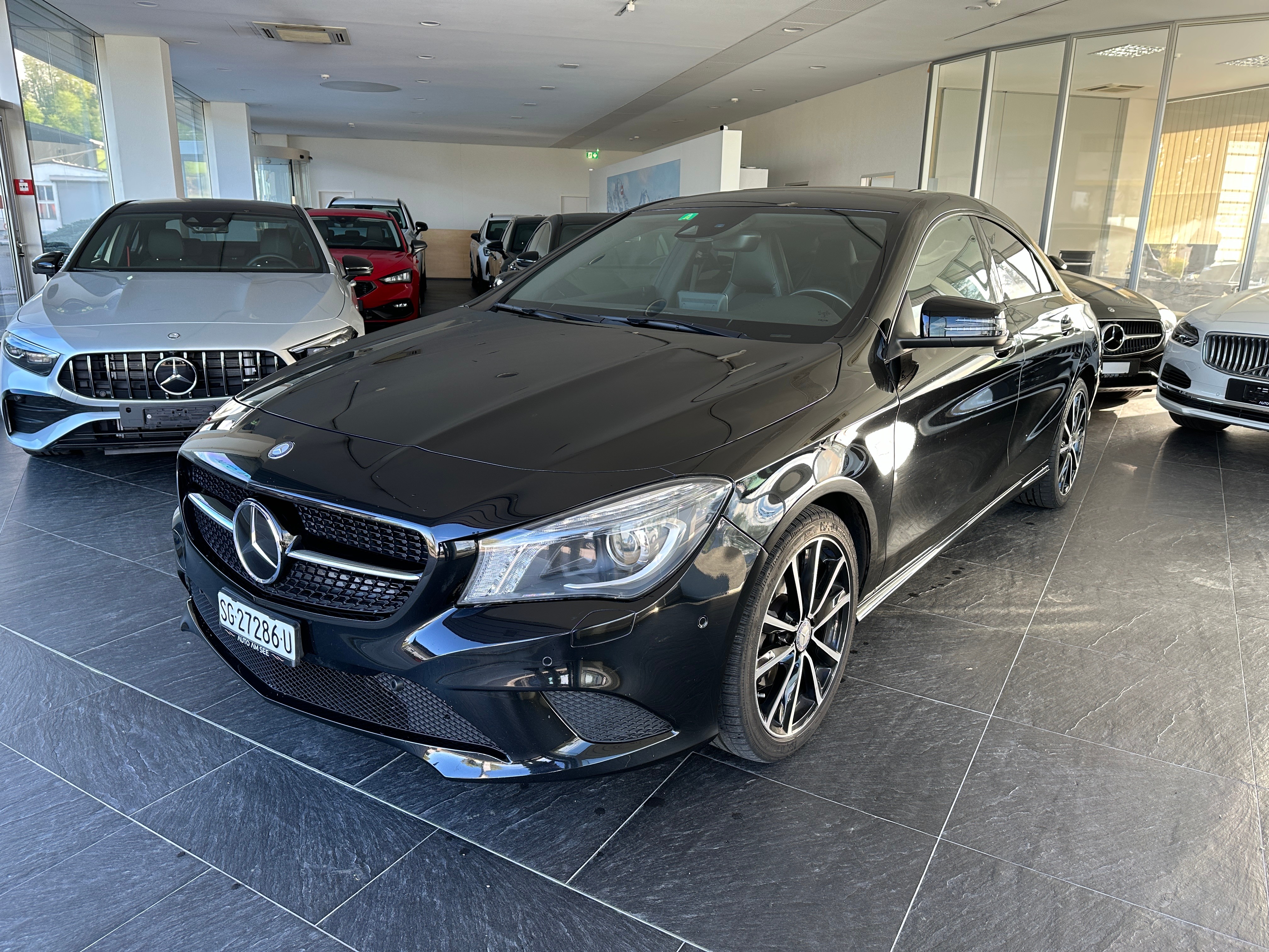 MERCEDES-BENZ CLA 200 Night Star 7G-DCT