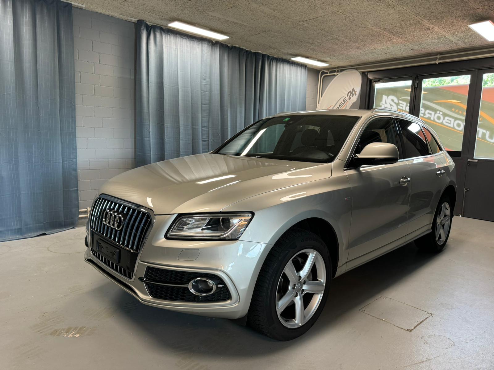 AUDI Q5 2.0 TDI quattro S-Line