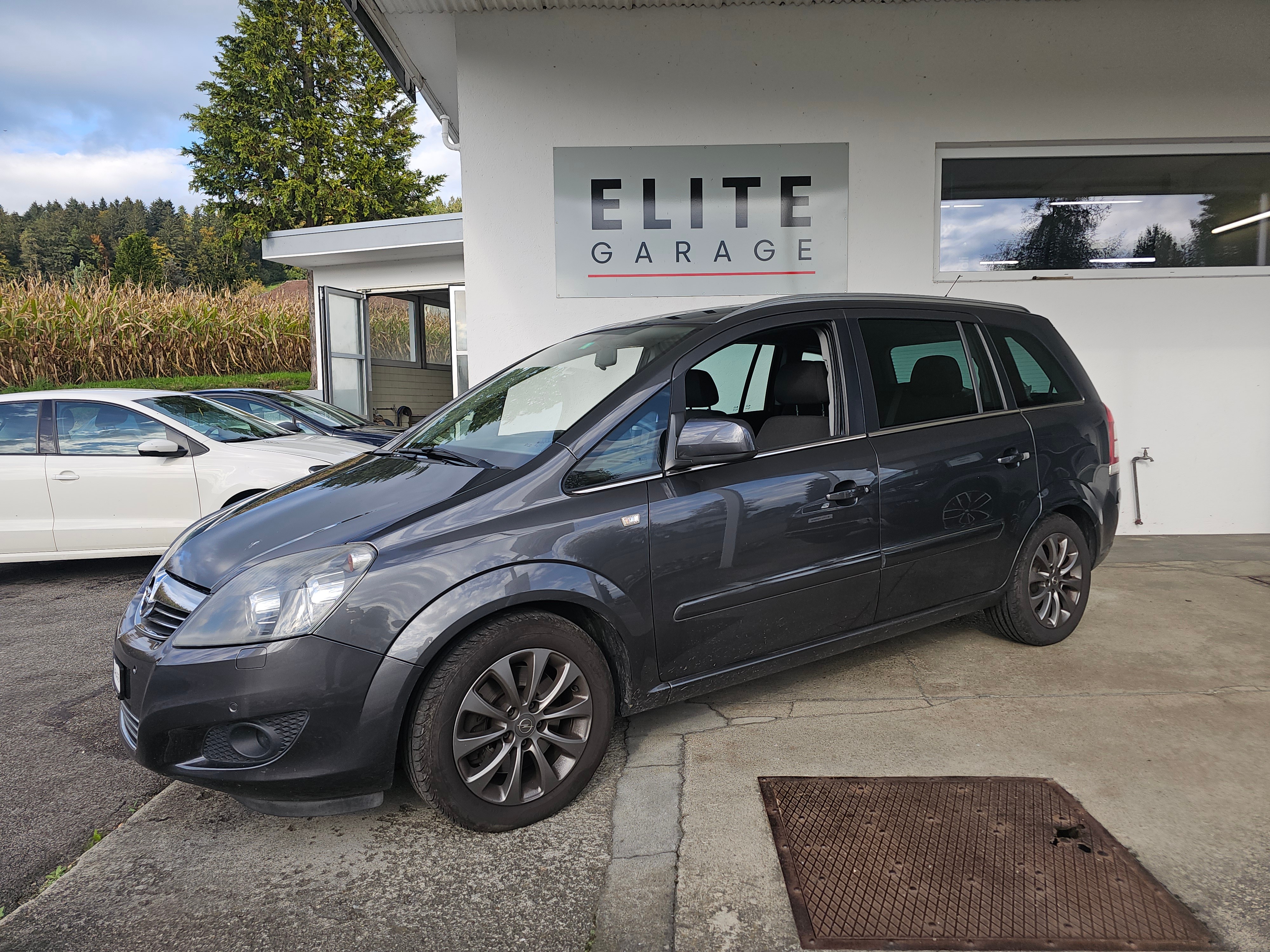 OPEL Zafira 2.2i 16V Cosmo