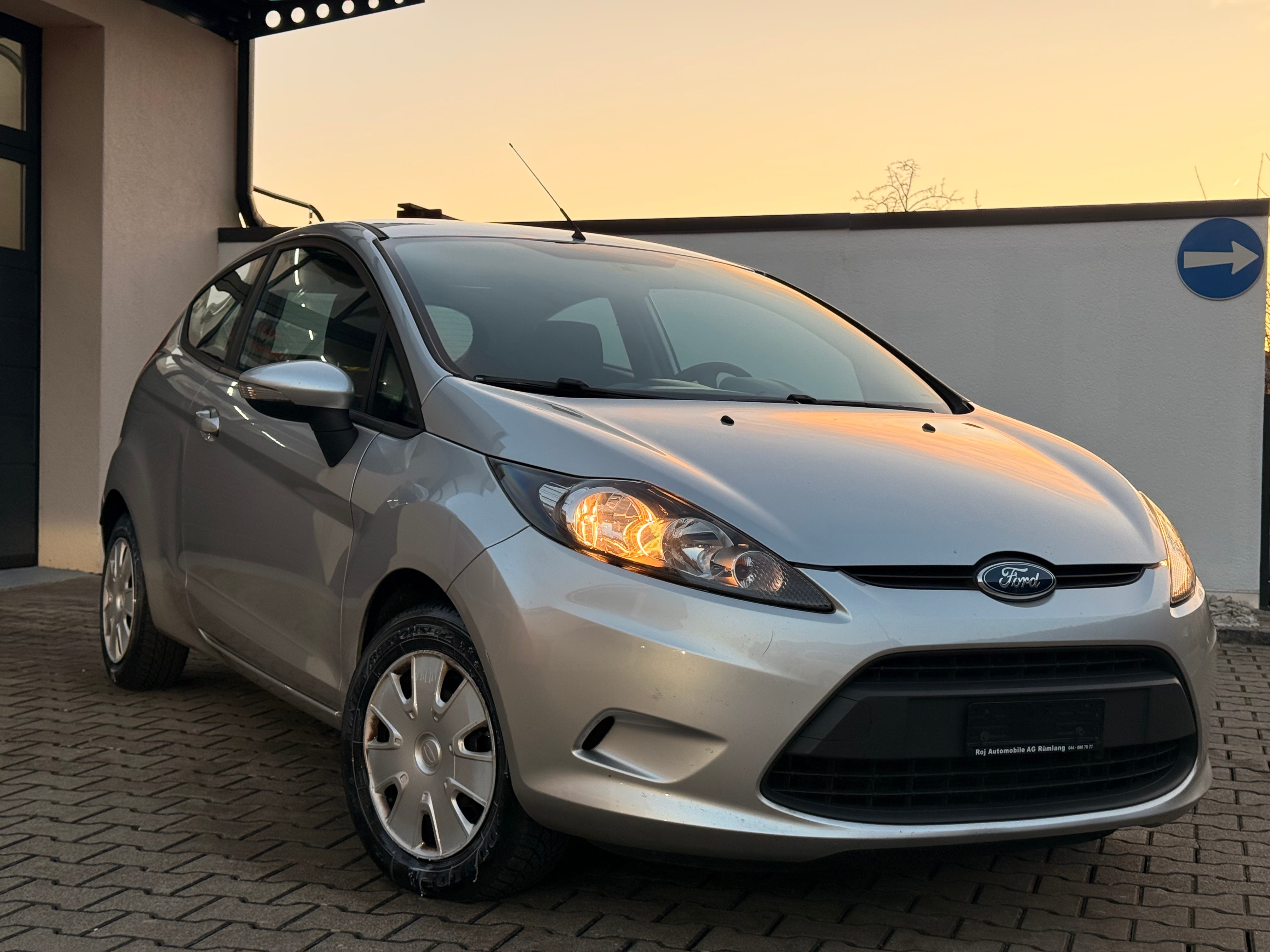 FORD Fiesta 1.4 16V Trend Automatic