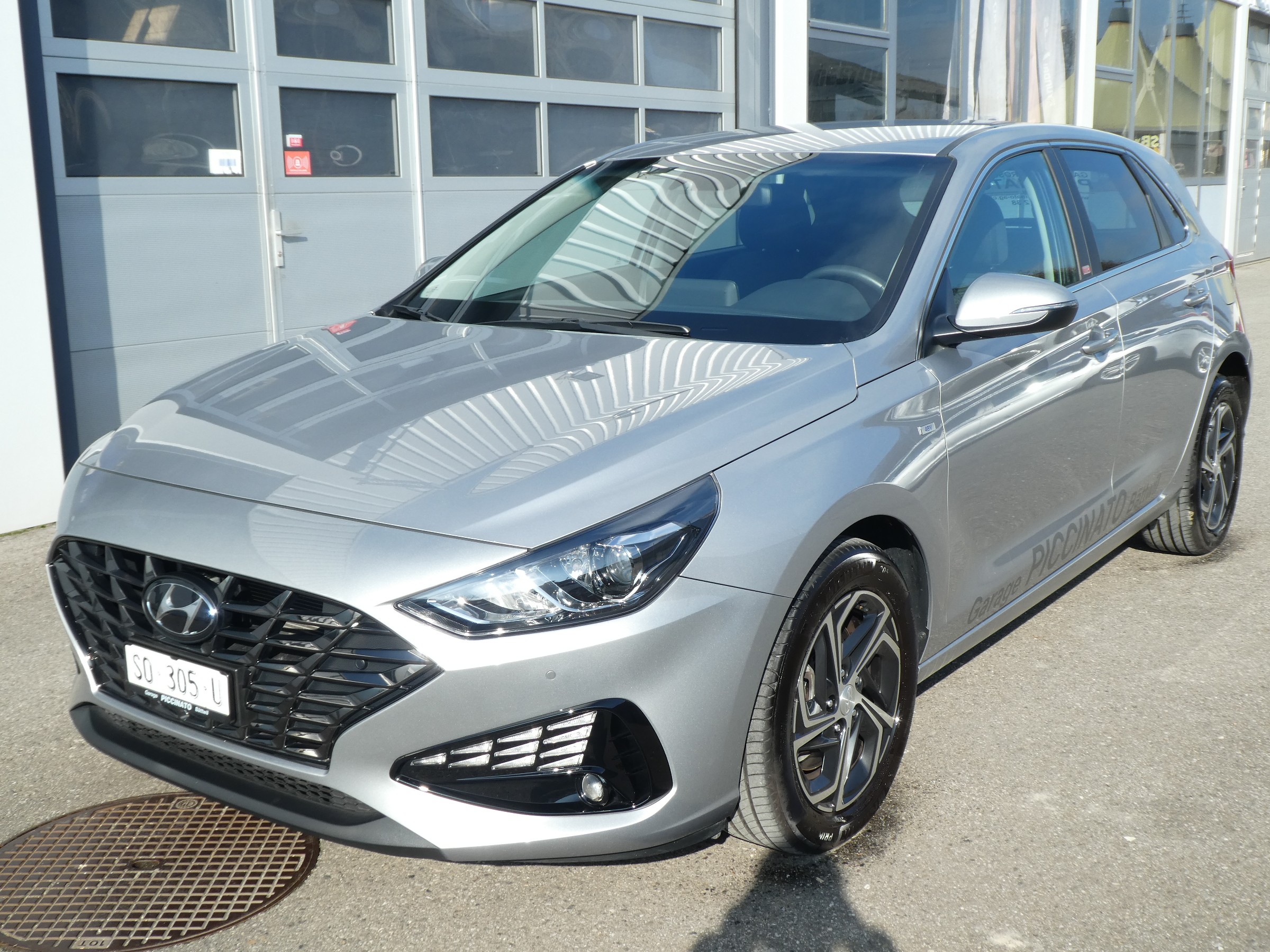 HYUNDAI i30 1.5 T-GDi Amplia 48V MH DCT