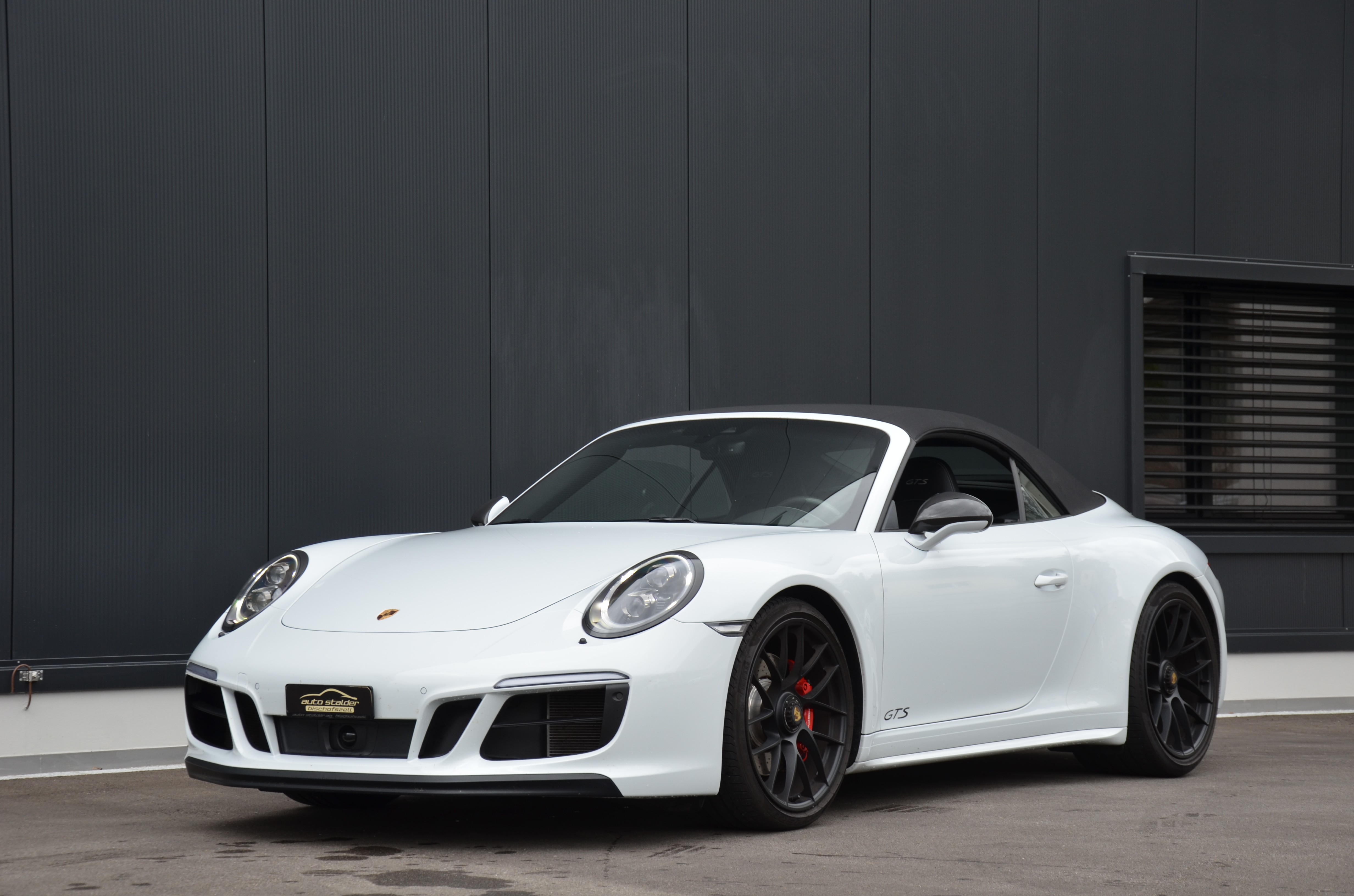 PORSCHE 911 Carrera 4 GTS Cabrio PDK