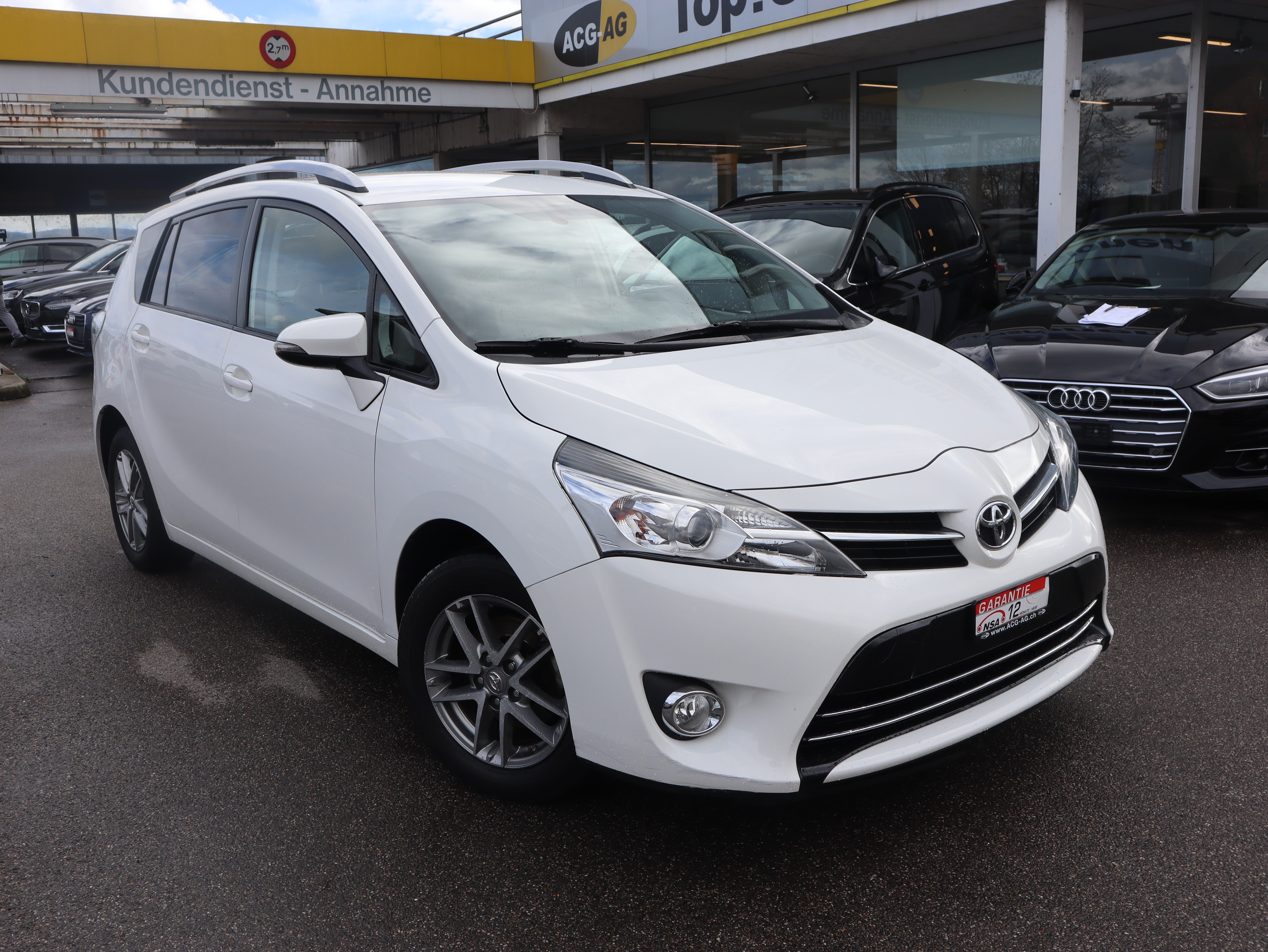 TOYOTA Verso 1.8 Swiss Trend ** 7-Plätzer ** Voll-Leder Ausstattung ** RF-Kamera ** Frisch ab MFK & Service **