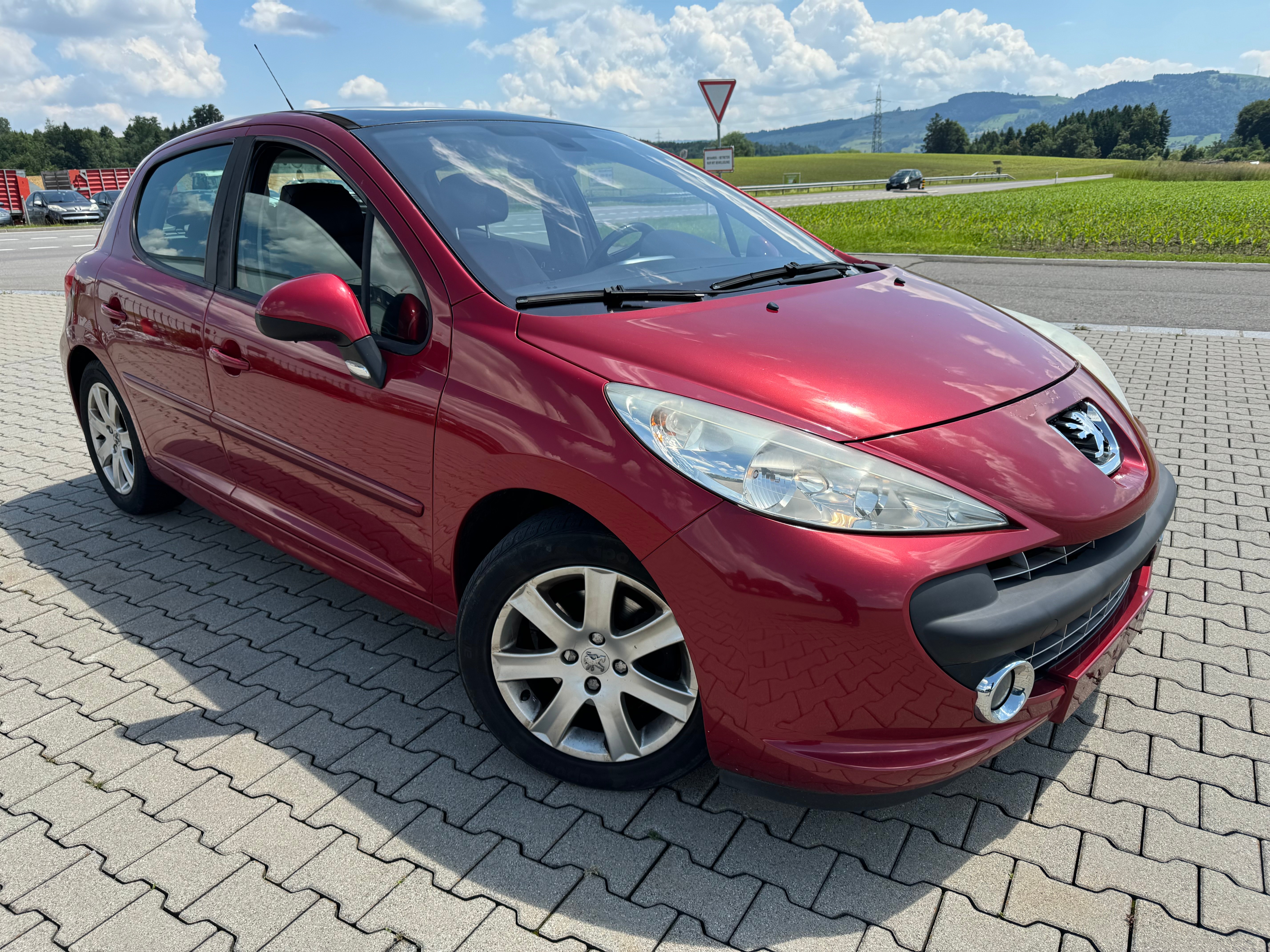 PEUGEOT 207 1.6 16V XS Automatic