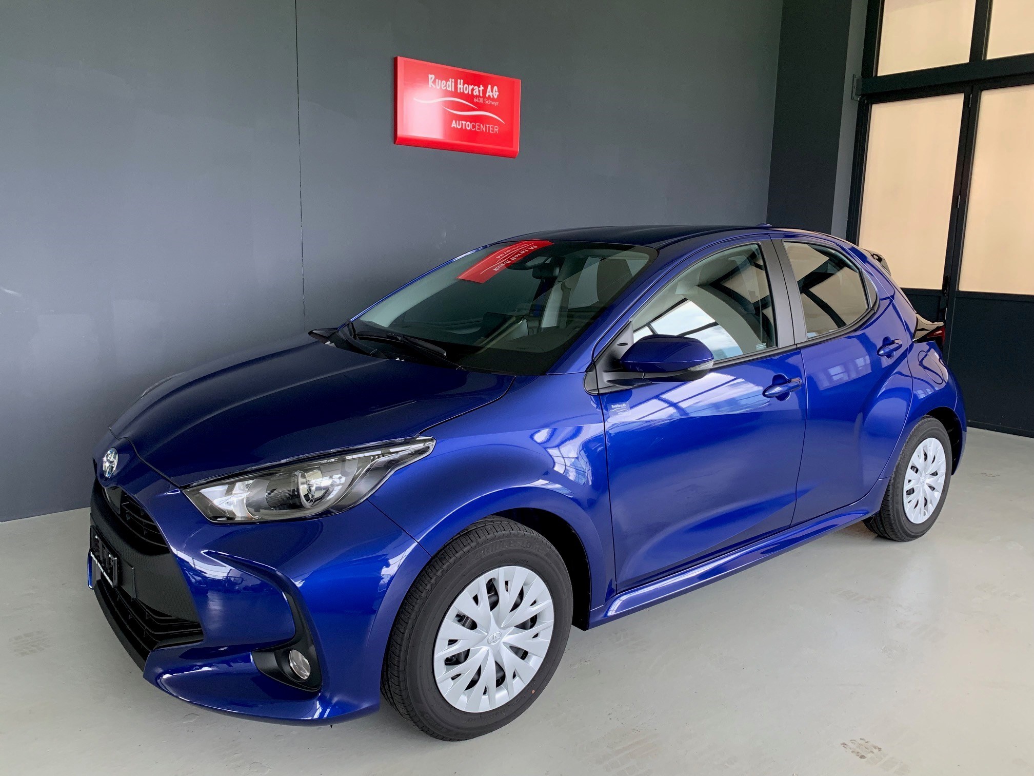 TOYOTA Yaris 1.5 VVT-i HSD Comfort