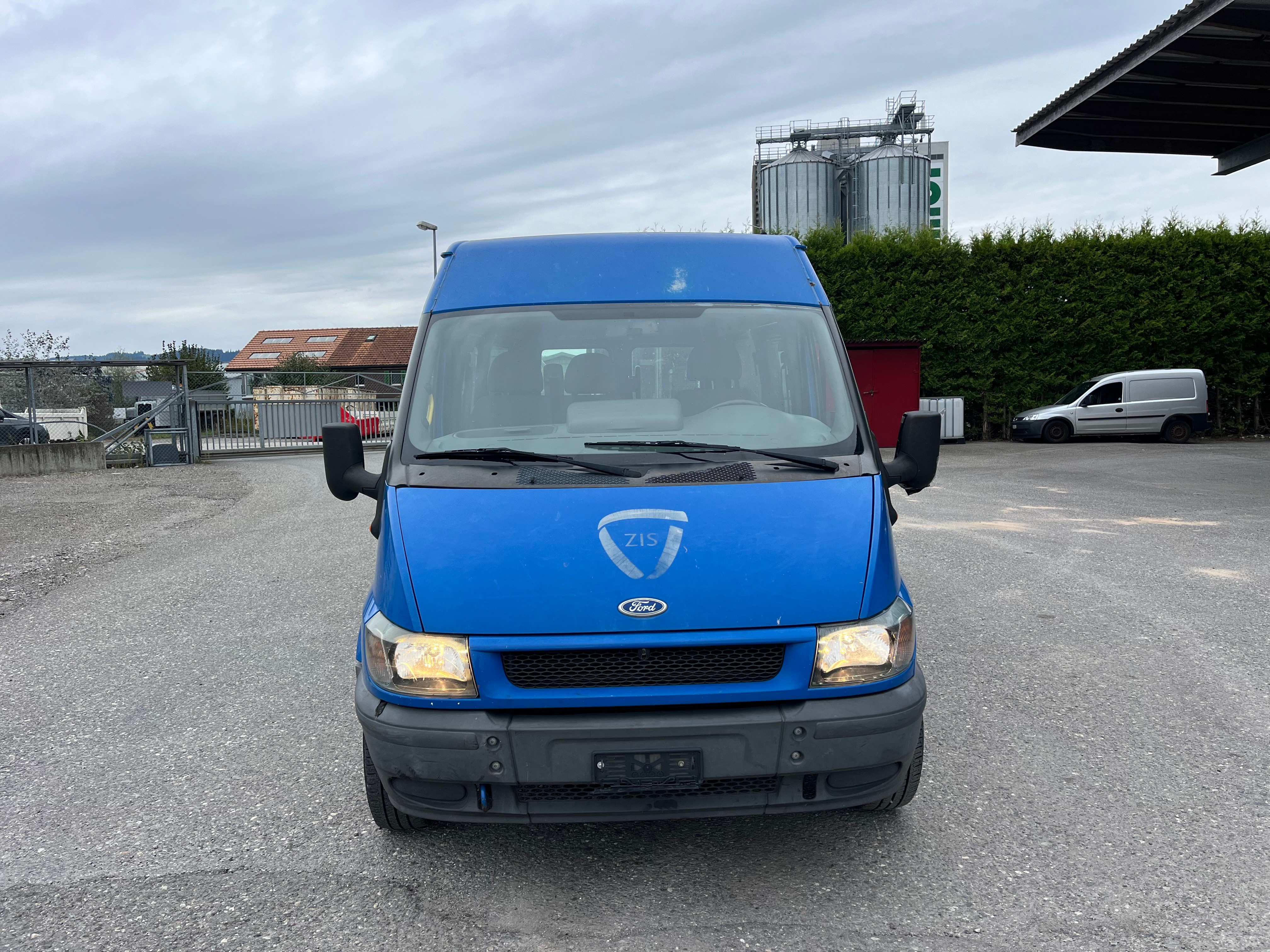 FORD Transit 2.4 TD 330 S Combi