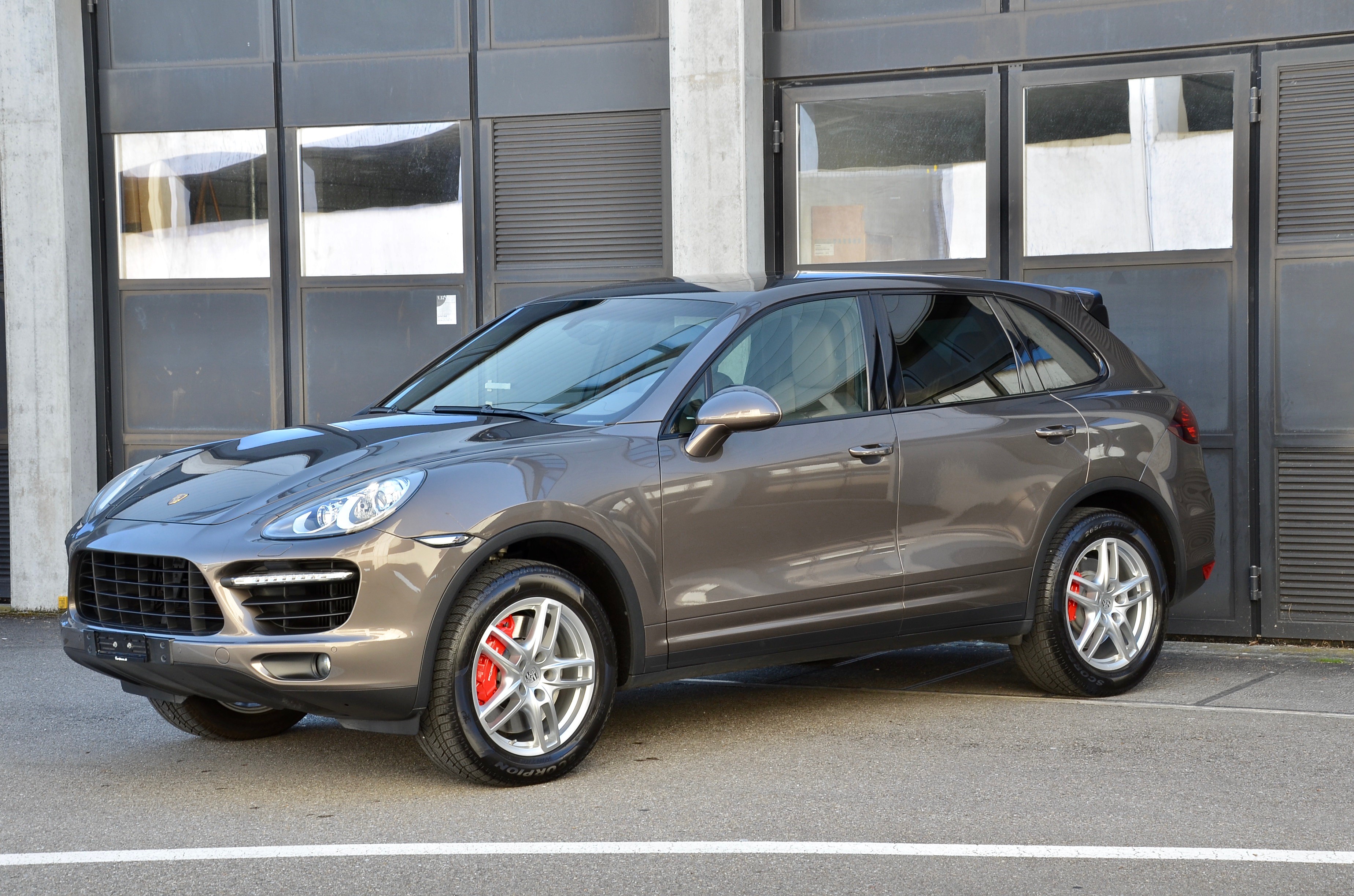 PORSCHE Cayenne Turbo