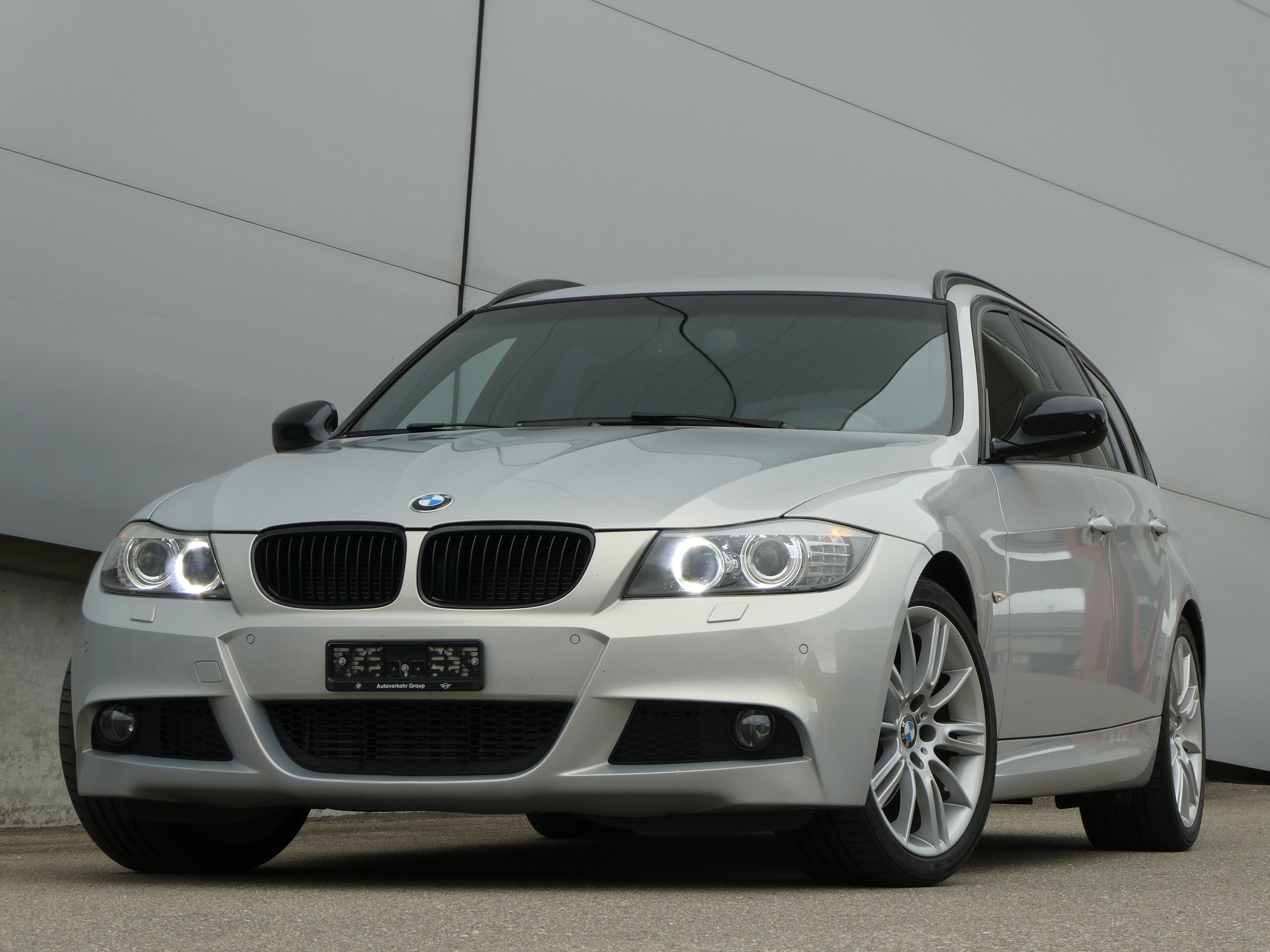 BMW 320d xDrive M paket Touring Dynamic Edition Steptronic