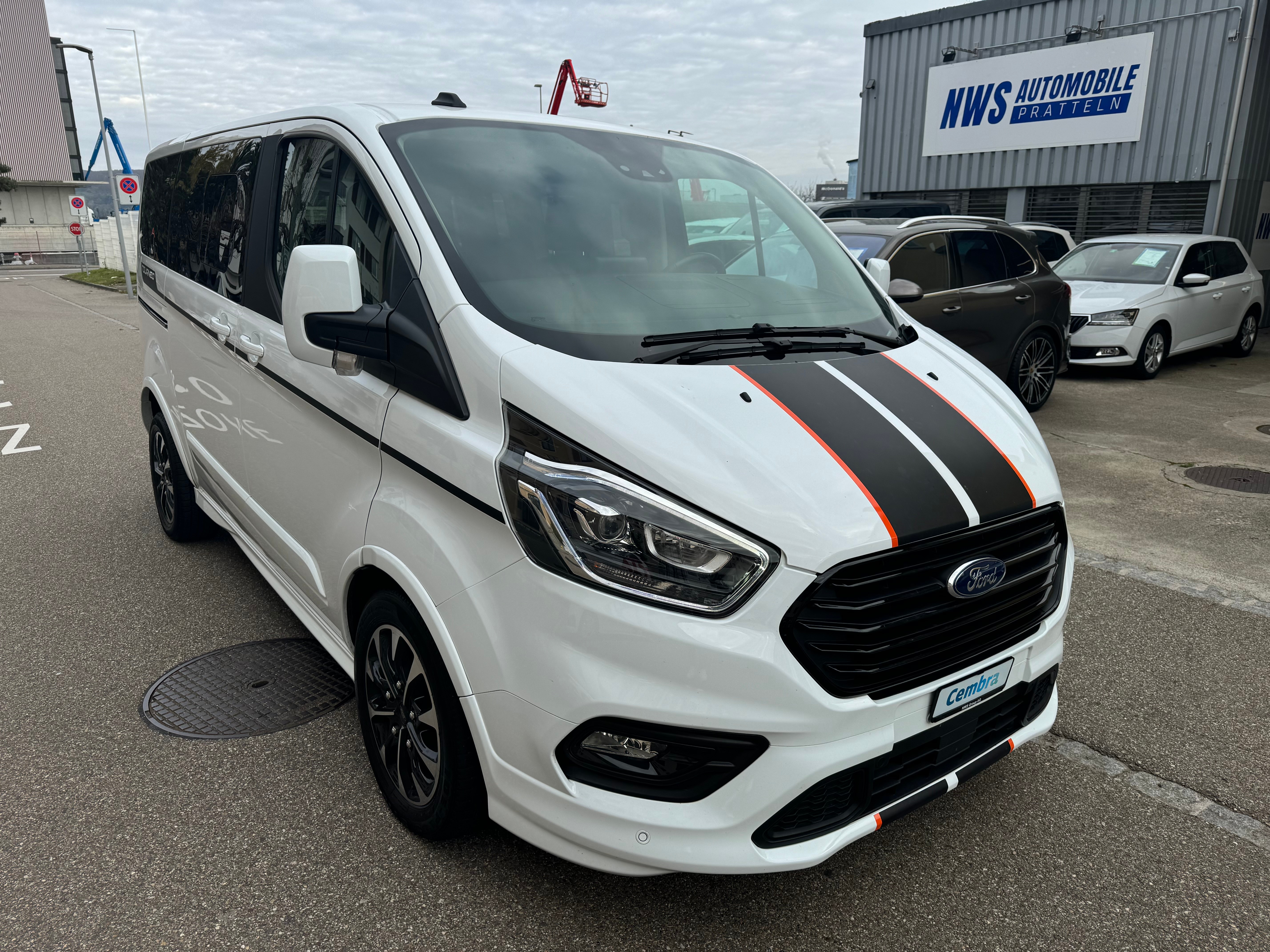 FORD Tourneo Custom 320 L1H1 Titanium A