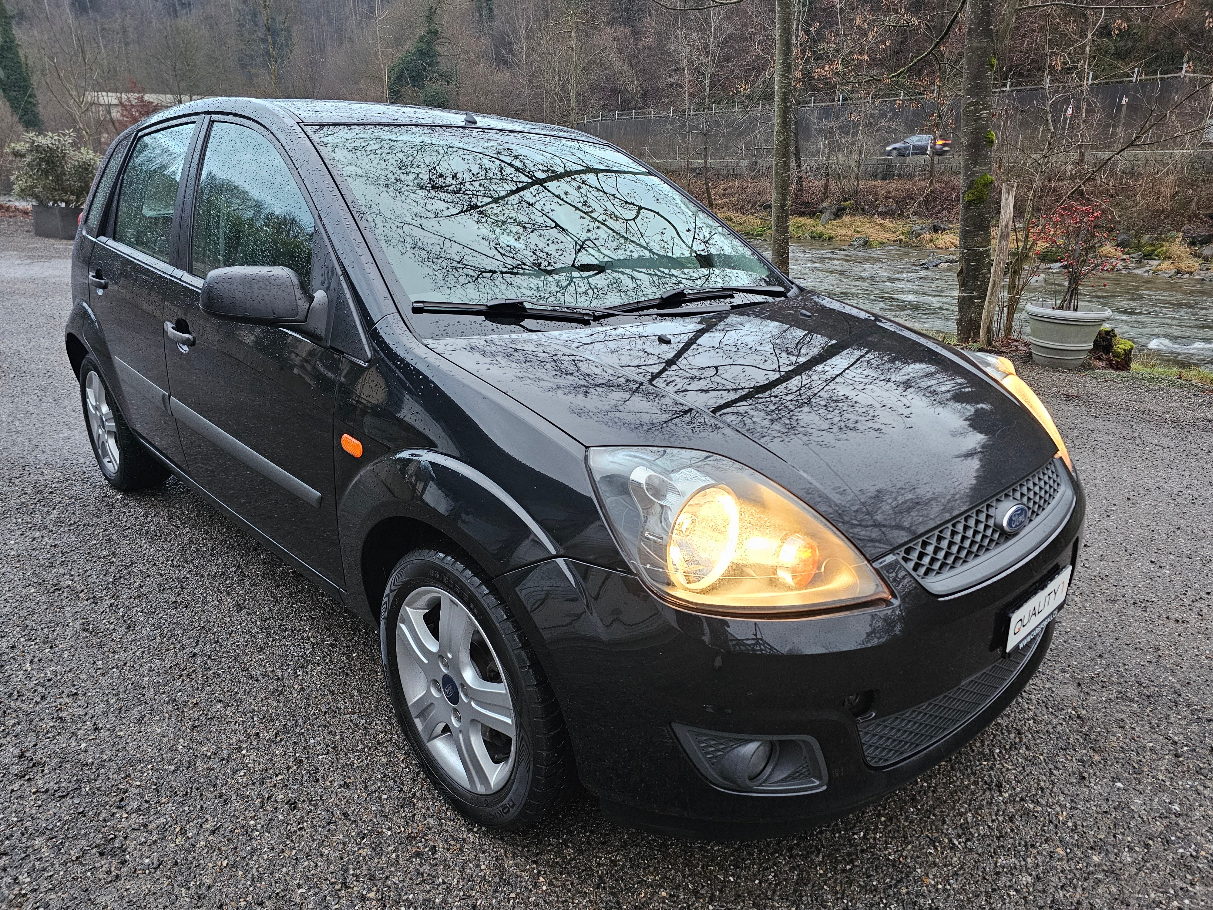 FORD Fiesta 1.4 16V Trend