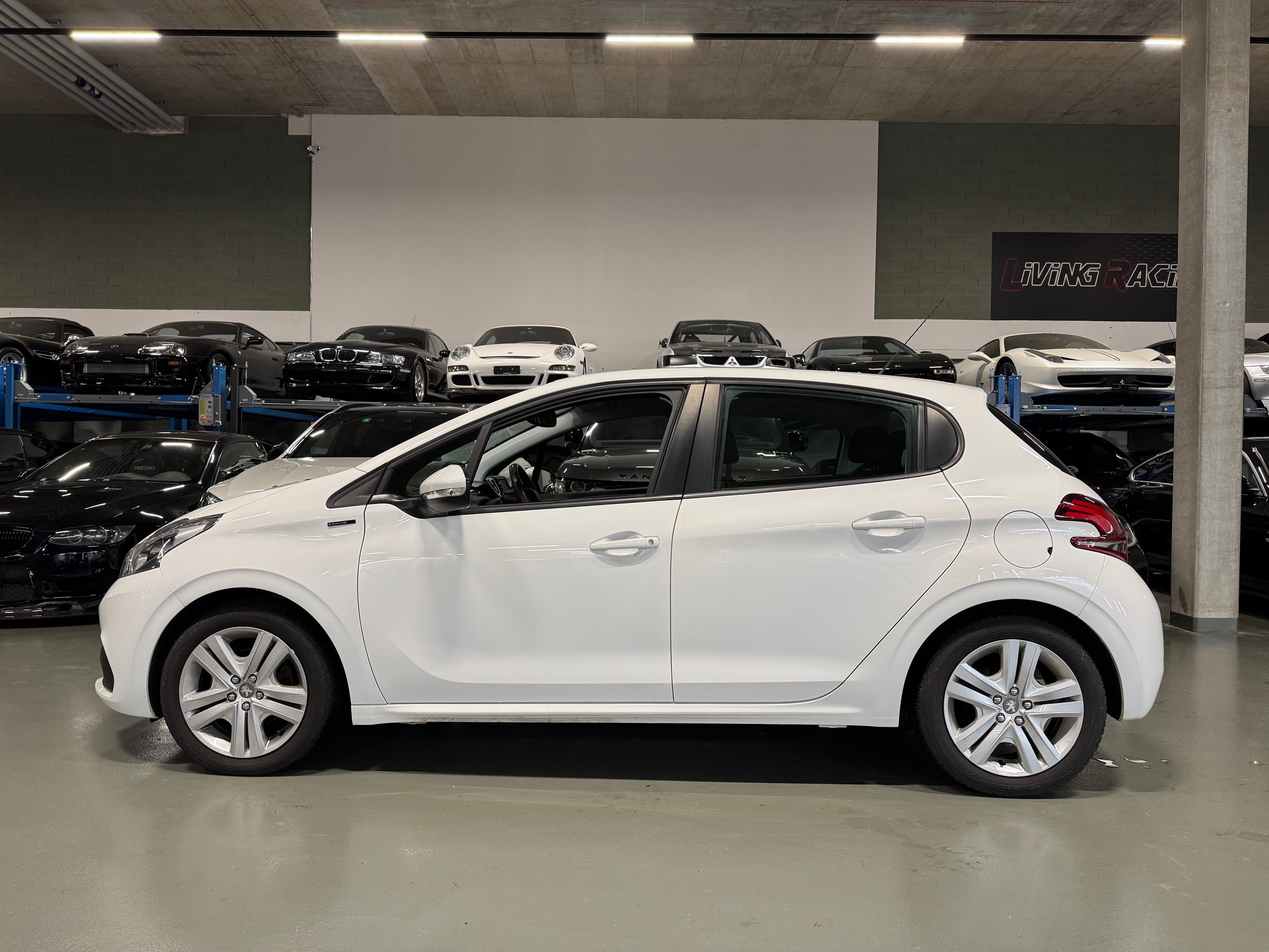 PEUGEOT 208 1.2 PureTech Active EAT6