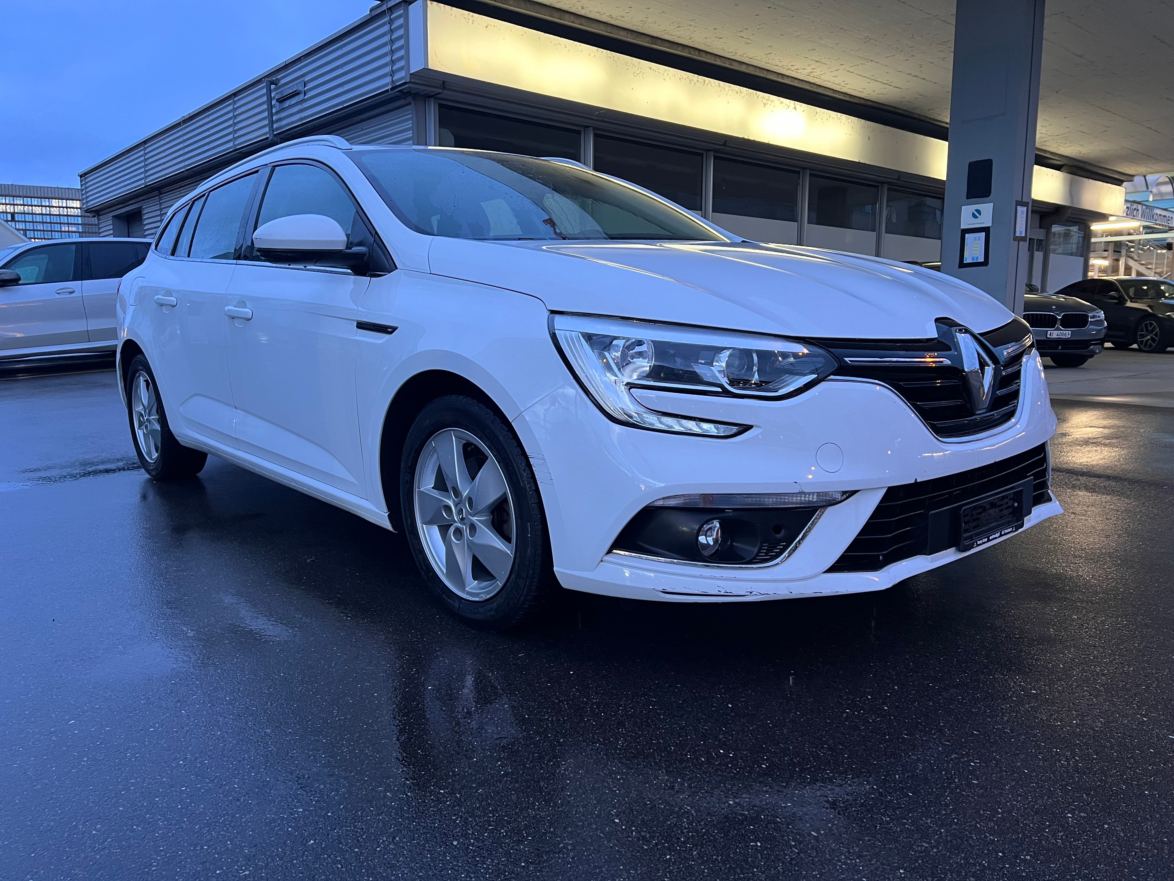 RENAULT Mégane Grandtour 1.5 dCi Business Line EDC