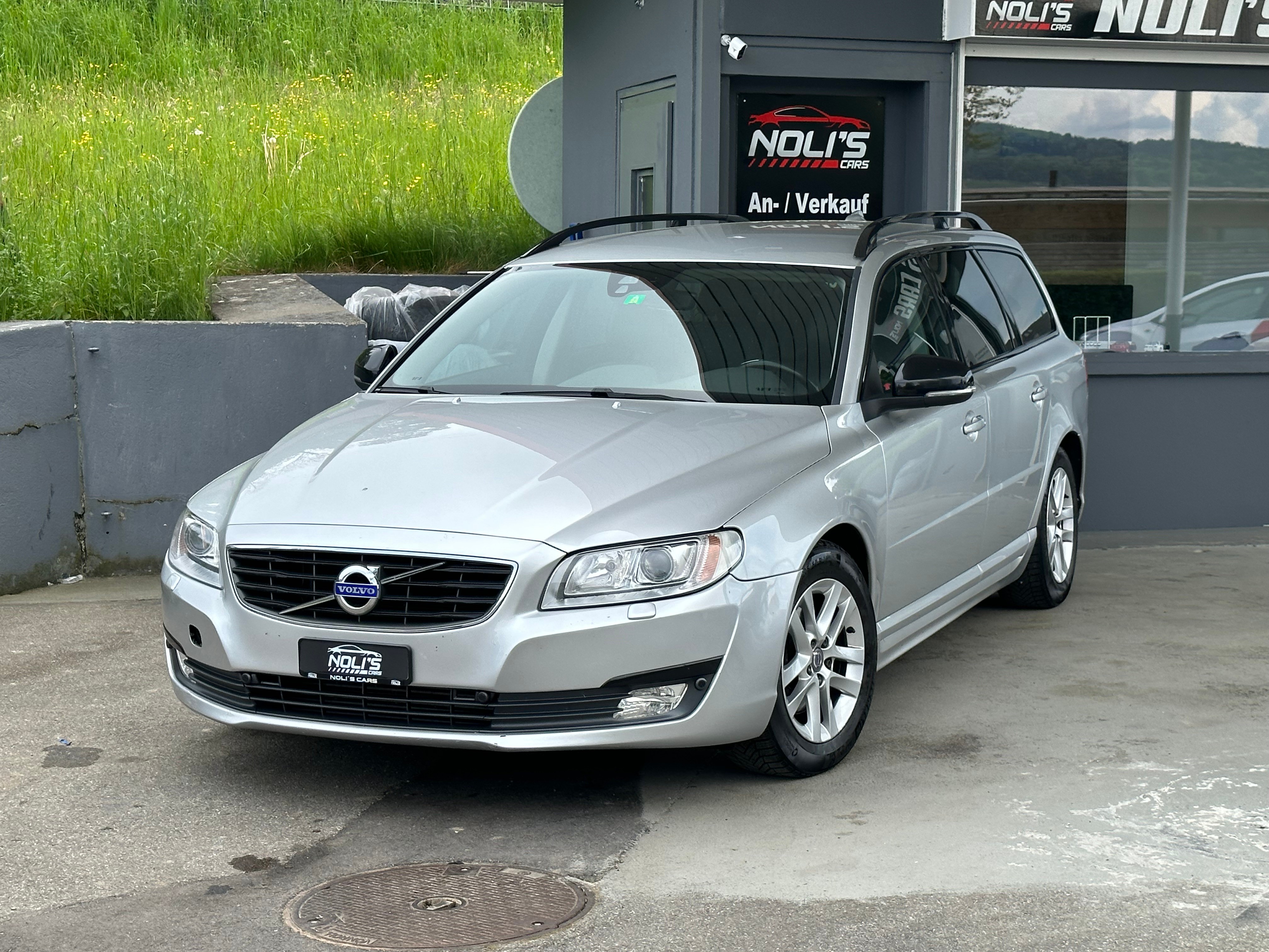 VOLVO V70 D4 Momentum Dynamic Edition Geartronic