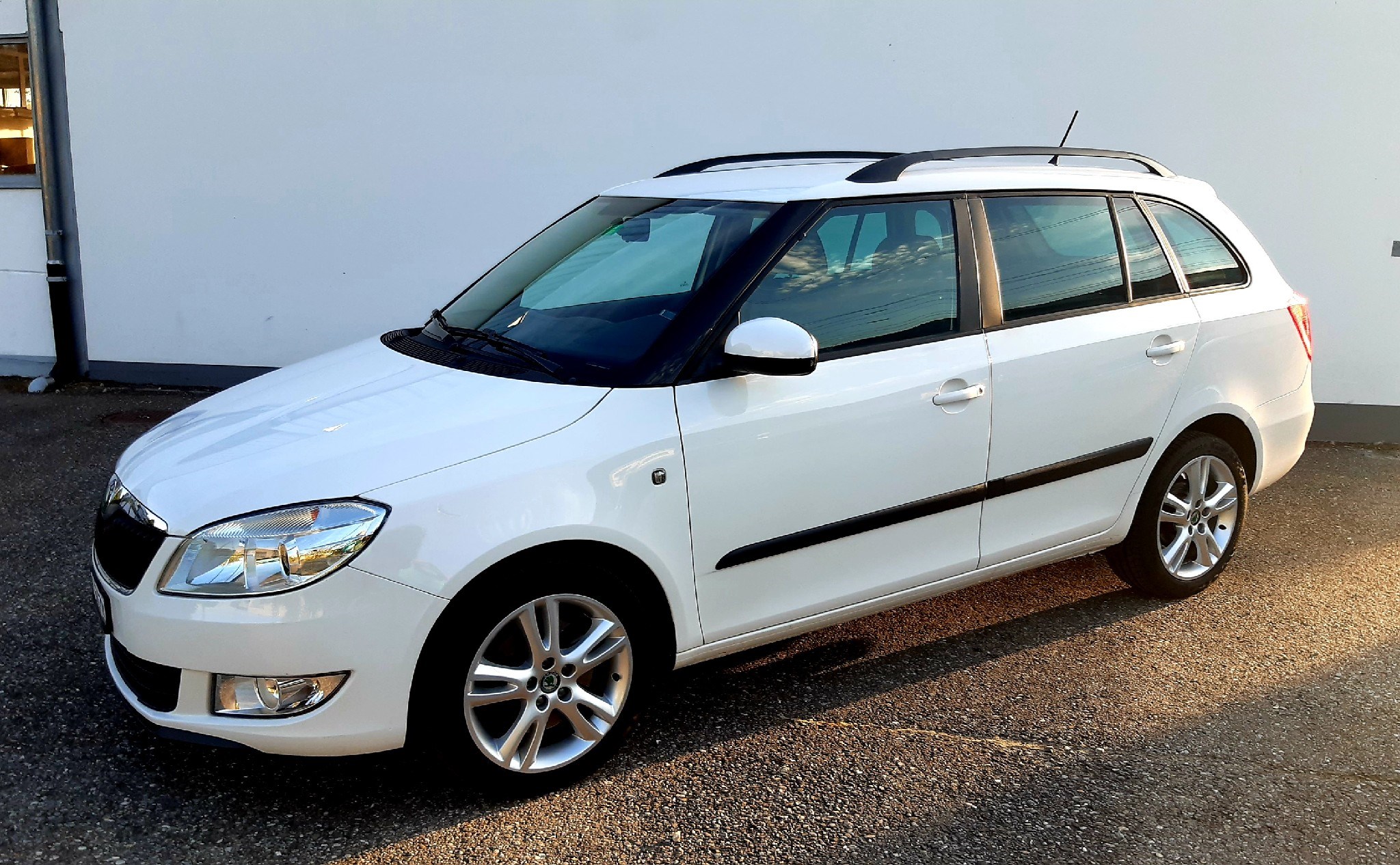 SKODA Fabia 1.2 TSI Ambition Plus