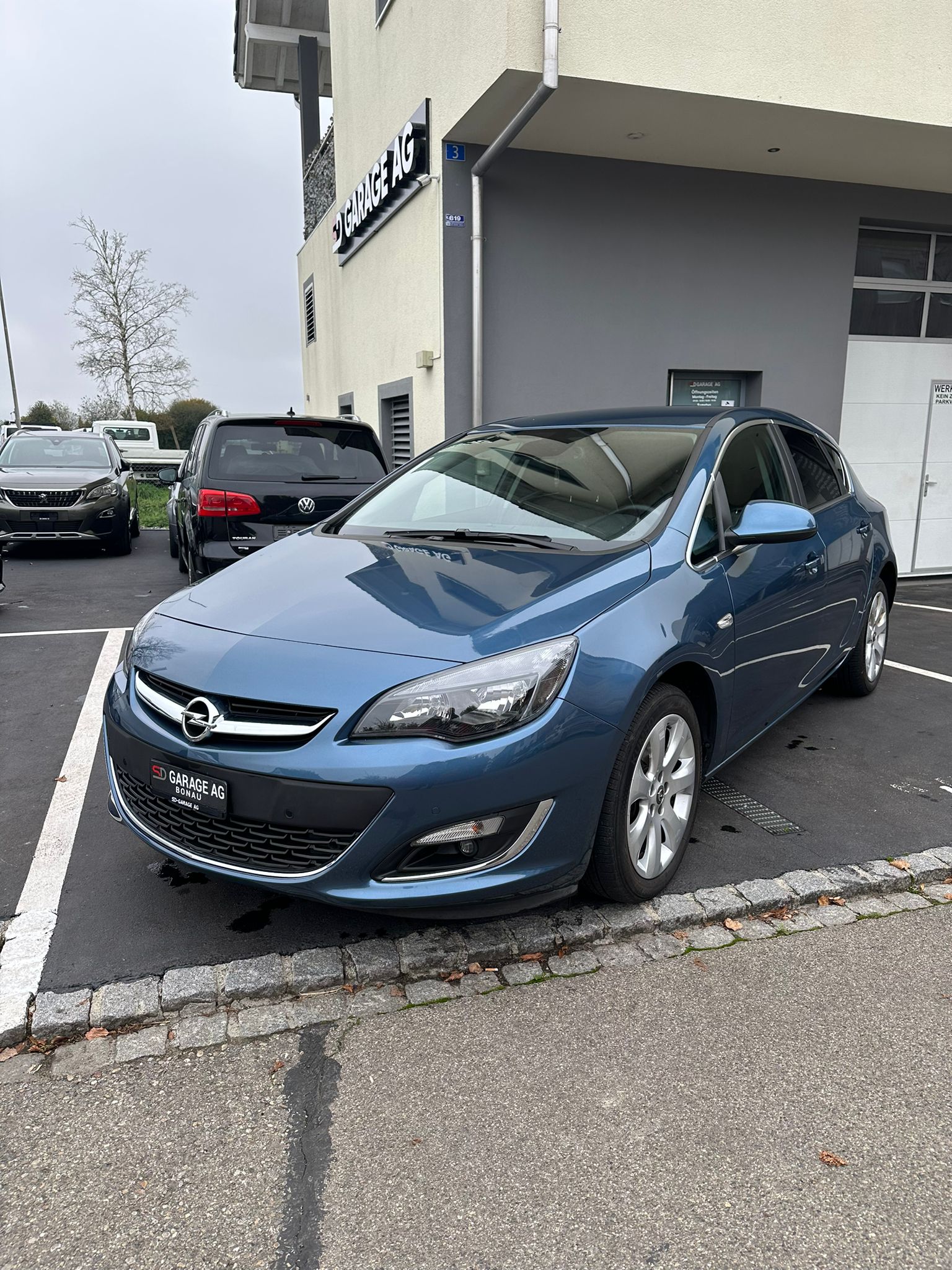 OPEL Astra 1.4i 16V Turbo Active Edition Automatic