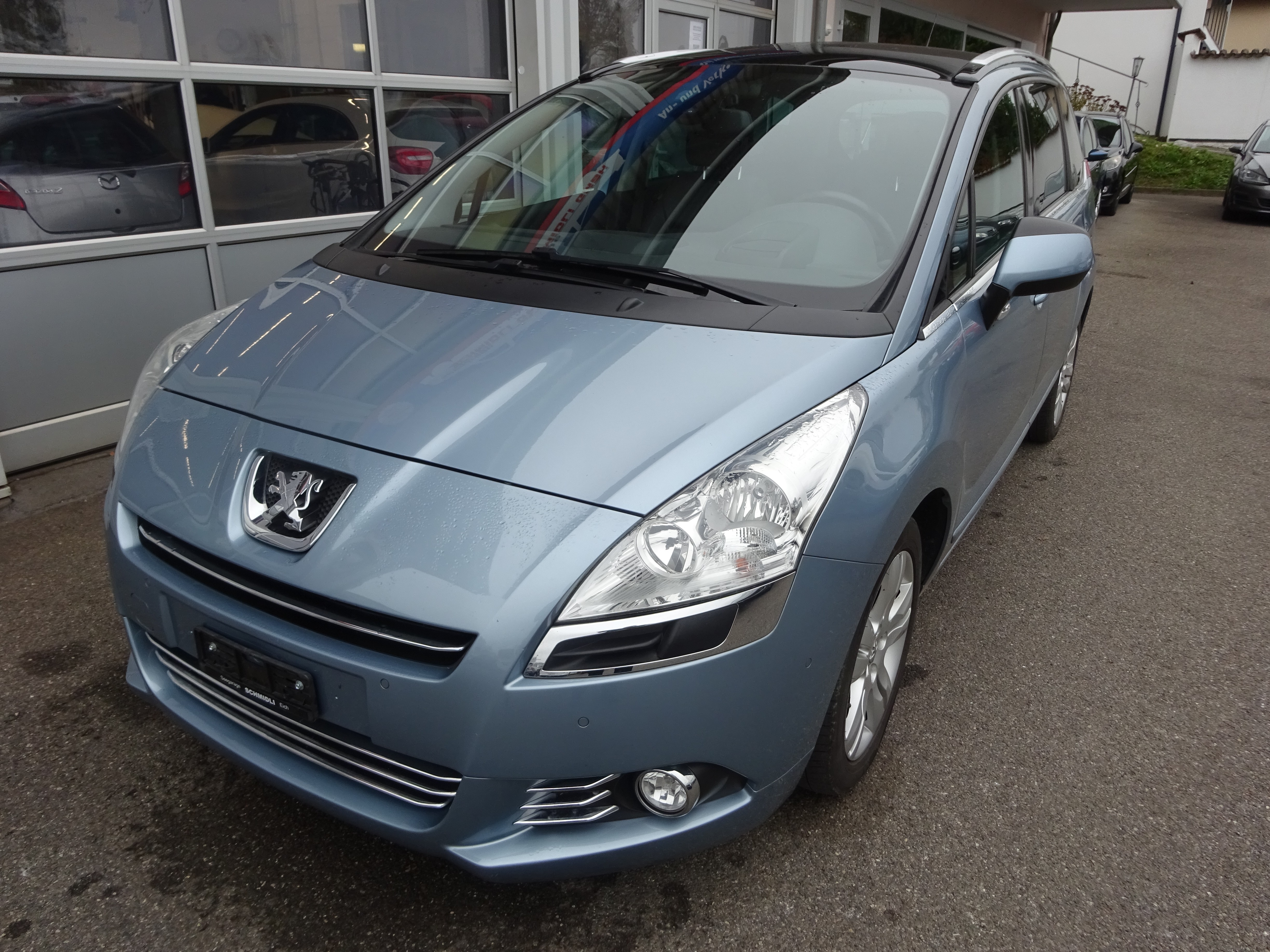 PEUGEOT 5008 2.0 HDI Business Automatic