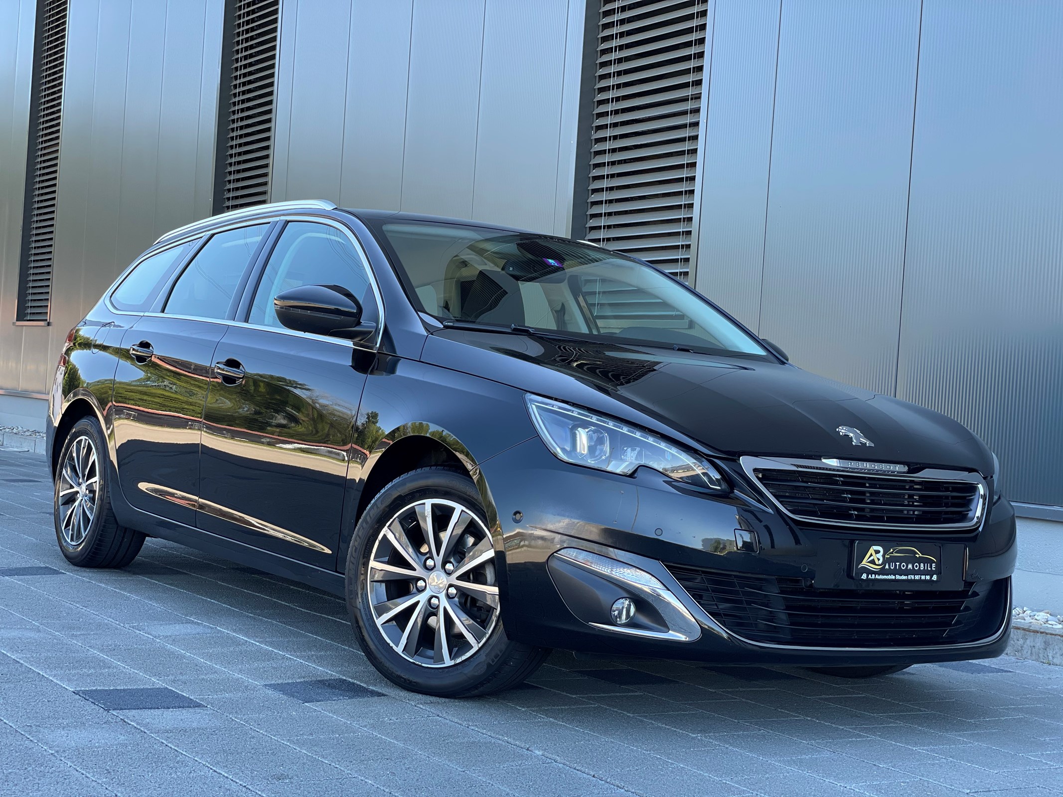 PEUGEOT 308 SW 1.2 THP Allure Automatic