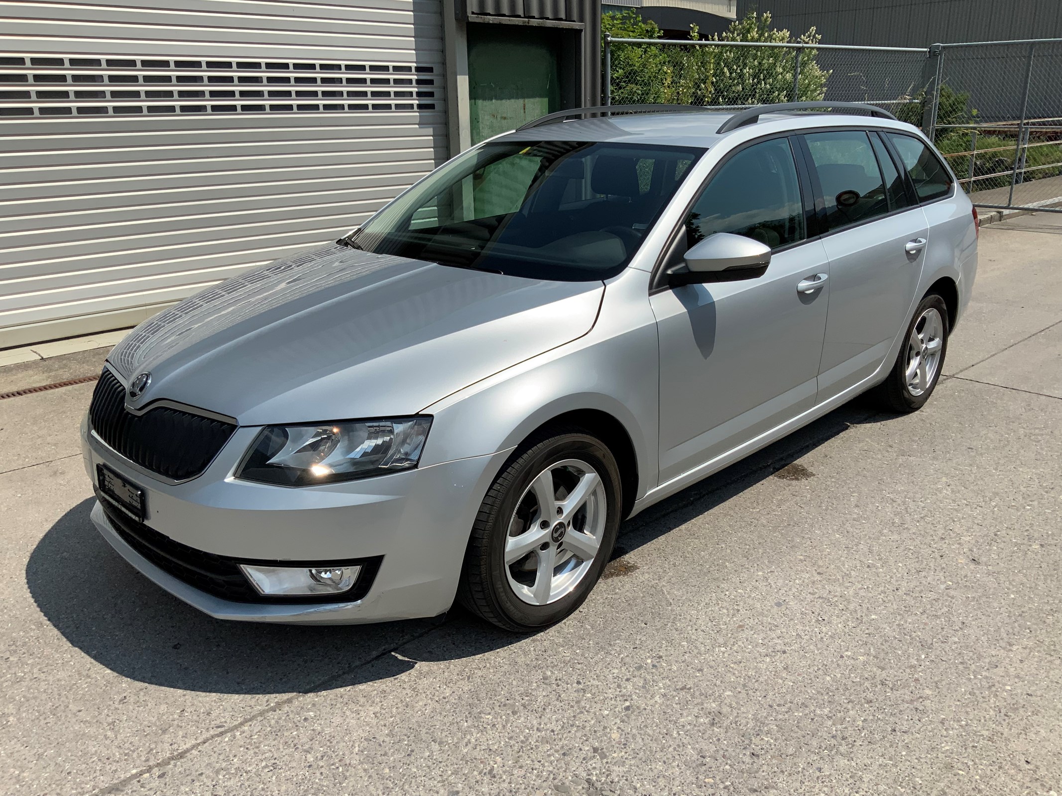 SKODA Octavia Combi 2.0 TDI Ambition DSG