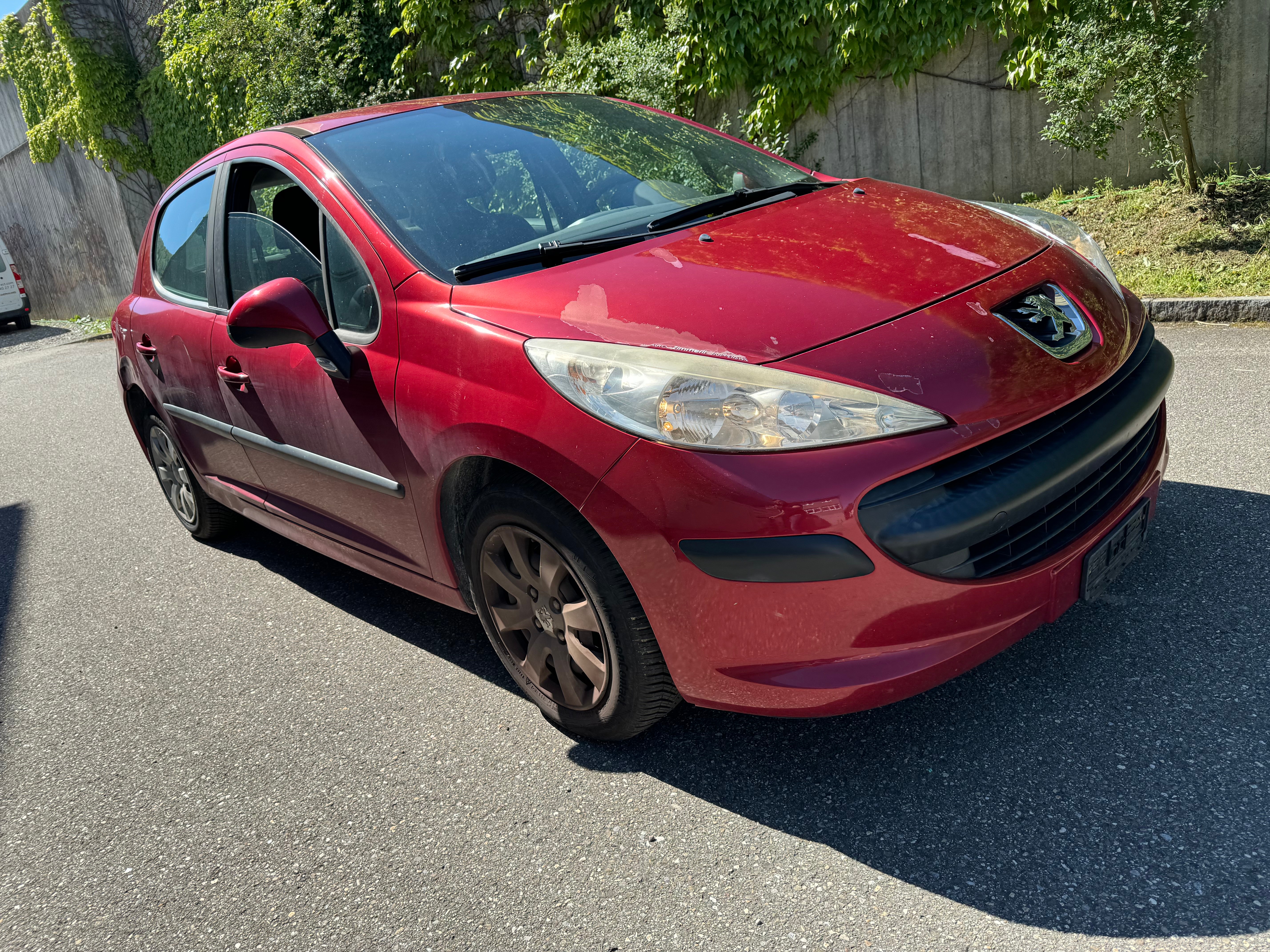 PEUGEOT 207 1.4 16V Trendy