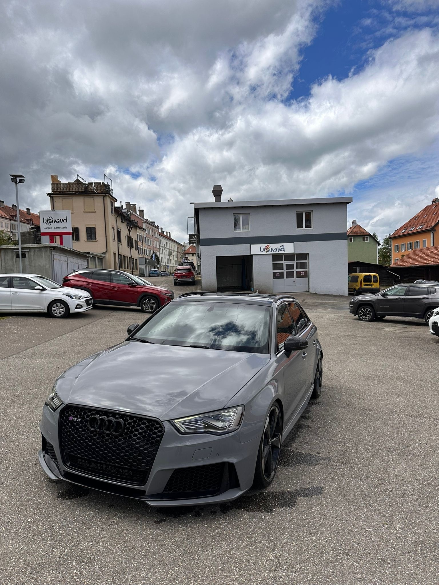 AUDI RS3 2.5 TSI quattro S-tronic