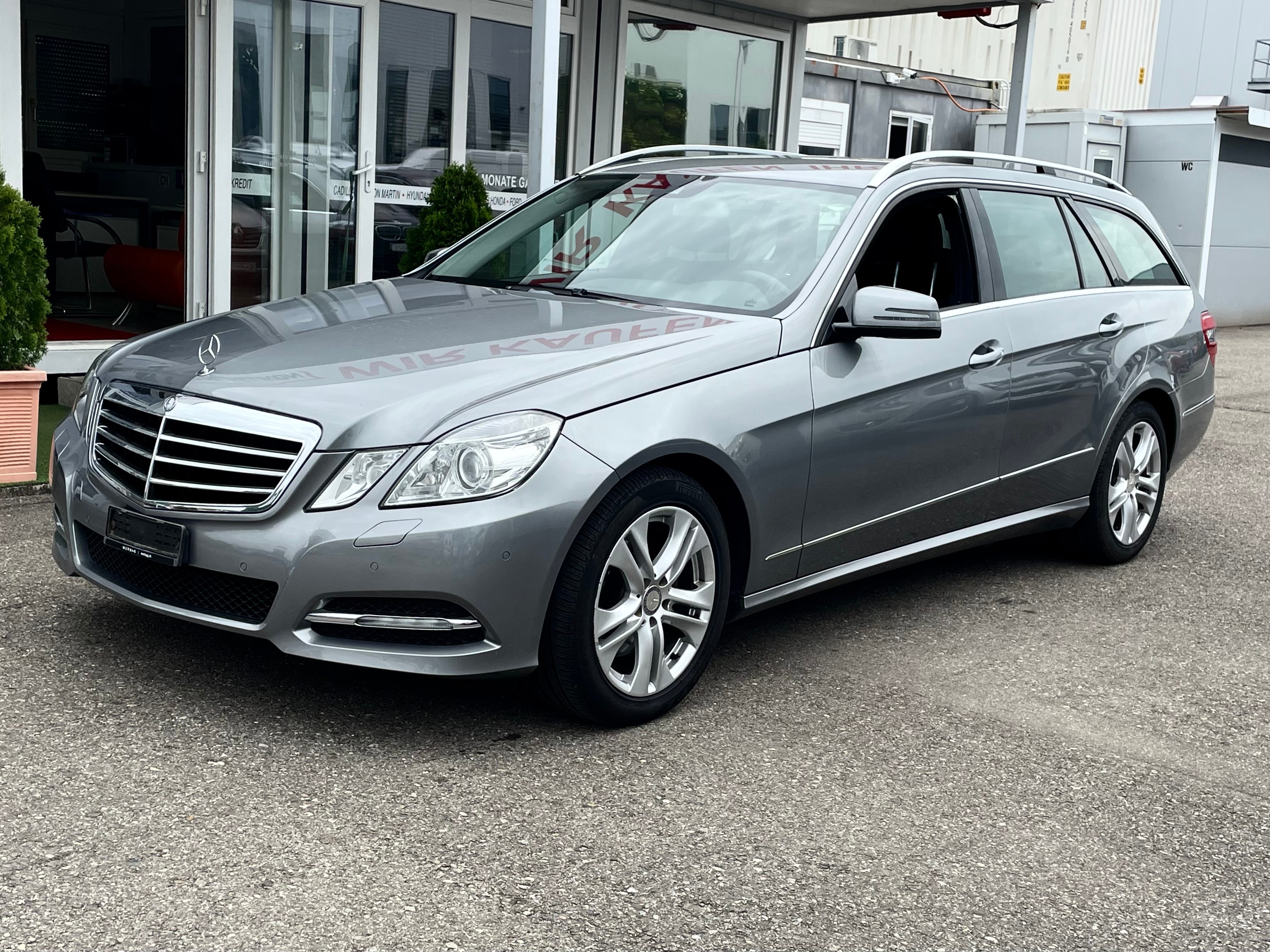 MERCEDES-BENZ E 350 Avantgarde 4Matic 7G-Tronic