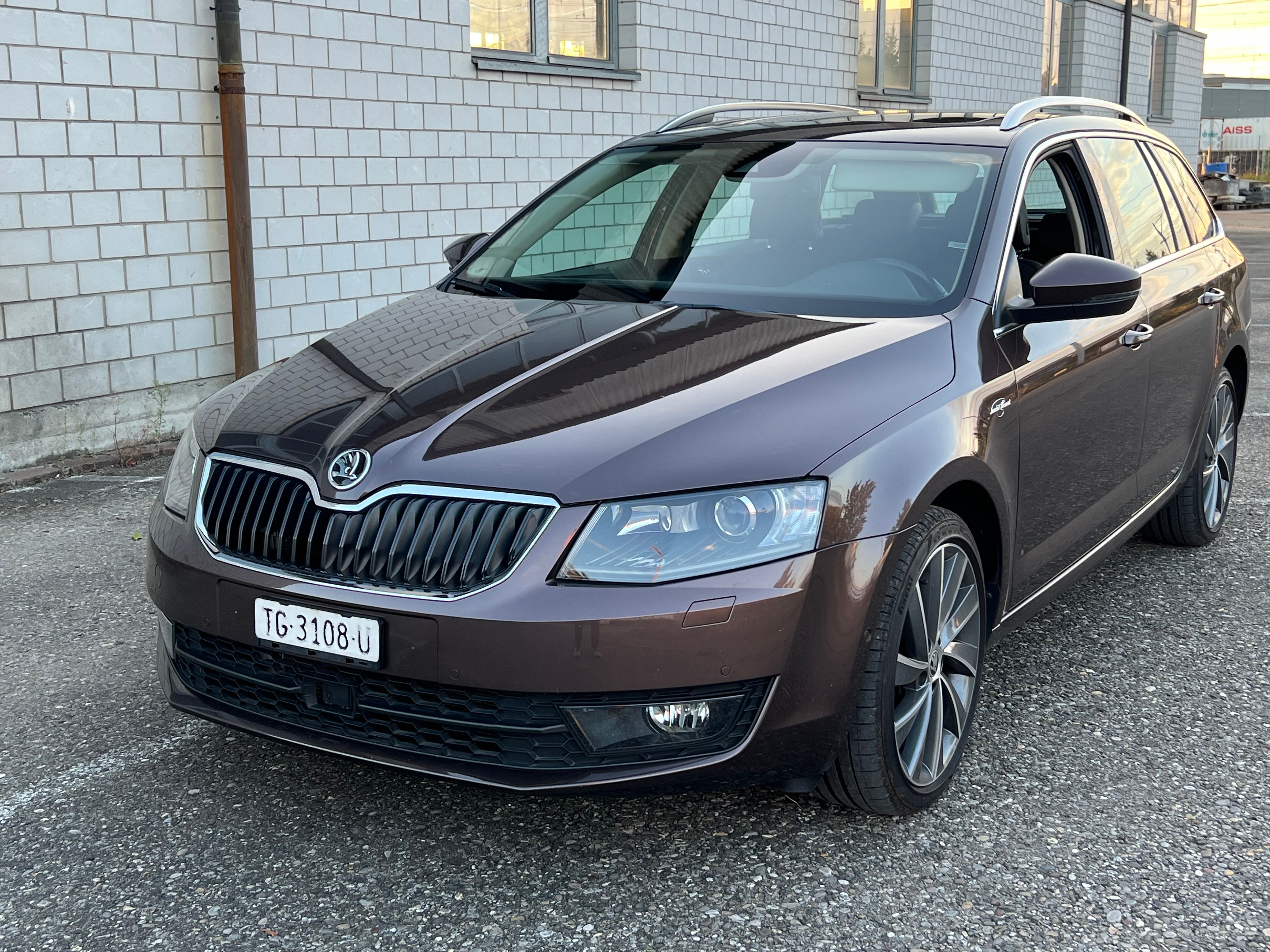 SKODA Octavia Combi 2.0 TDI L&K 4x4