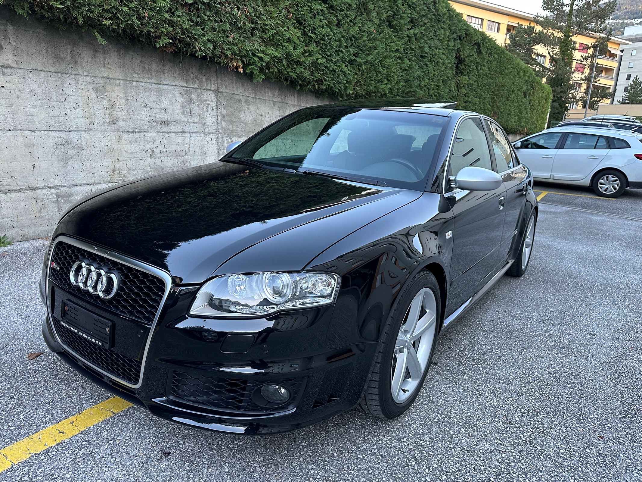 AUDI RS4 4.2 V8 quattro